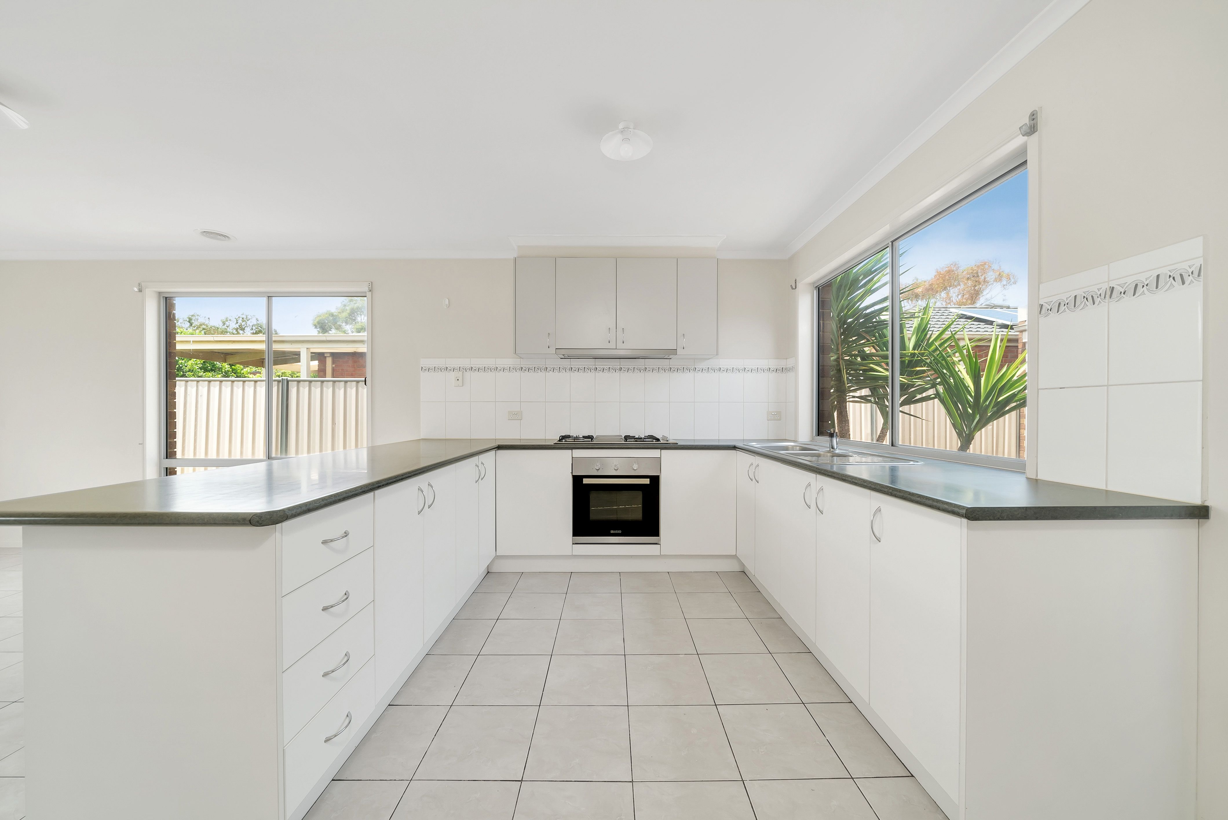 11 Bradman Drive, Tarneit, VIC 3029