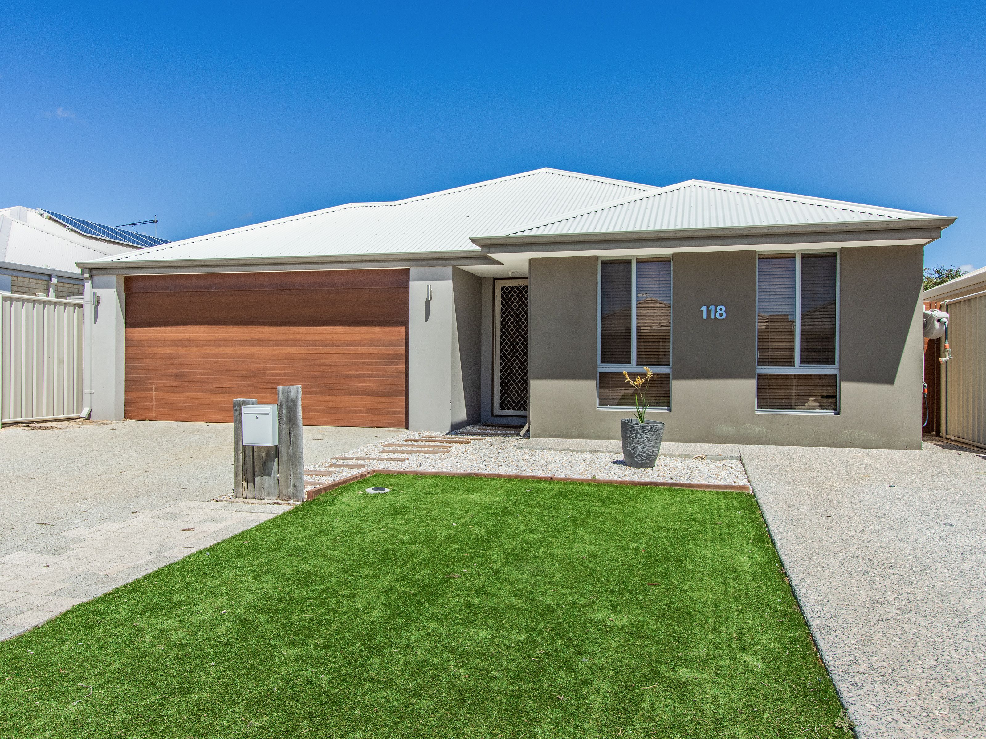 118 Tangadee Road, Golden Bay, WA 6174