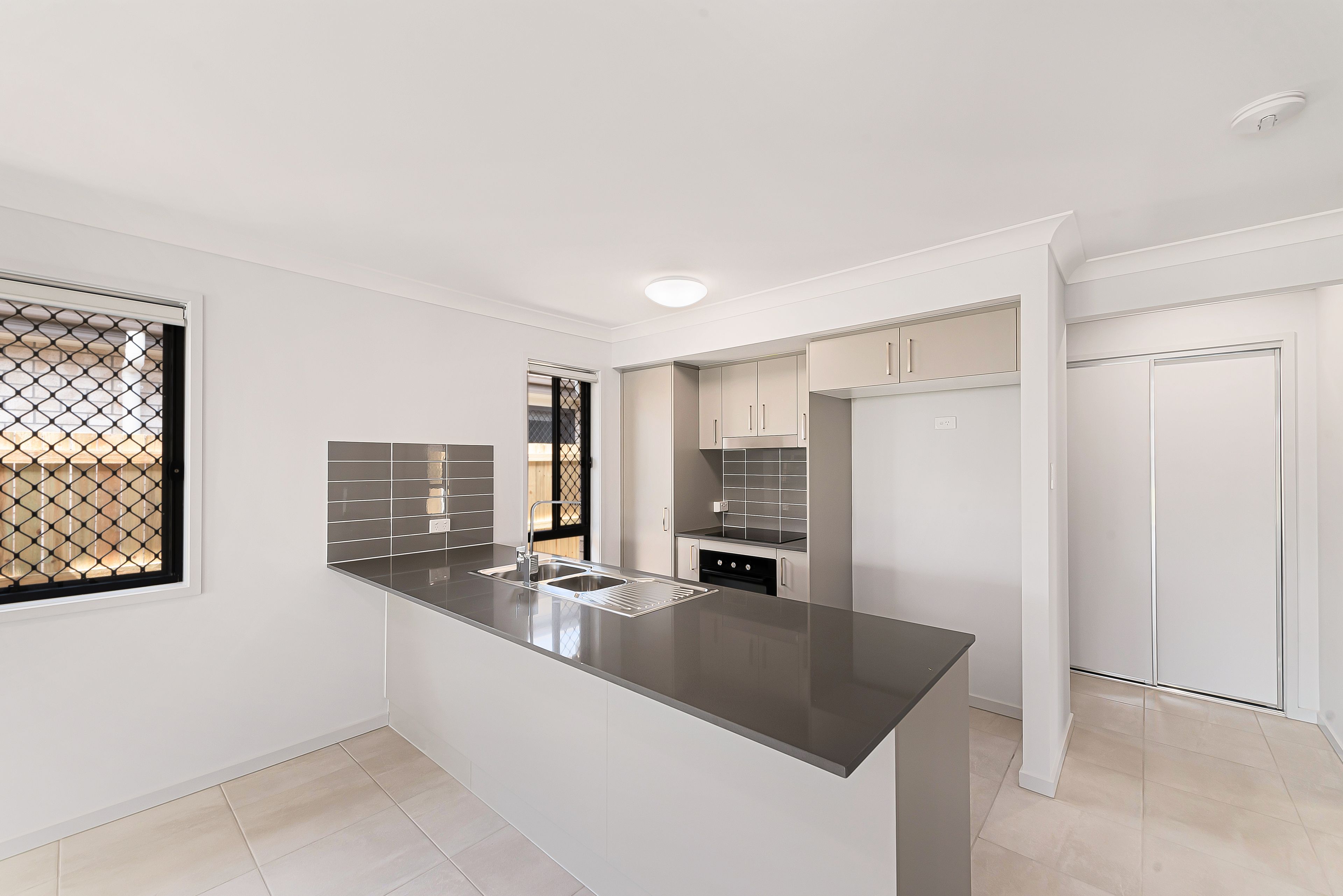 11A Banksia Drive, Raceview, QLD 4305