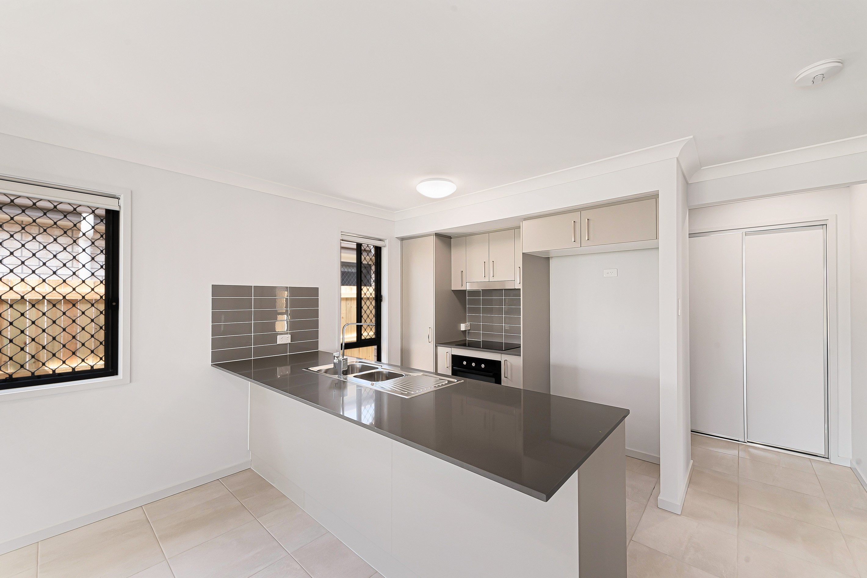 11A Banksia Drive, Raceview, QLD 4305