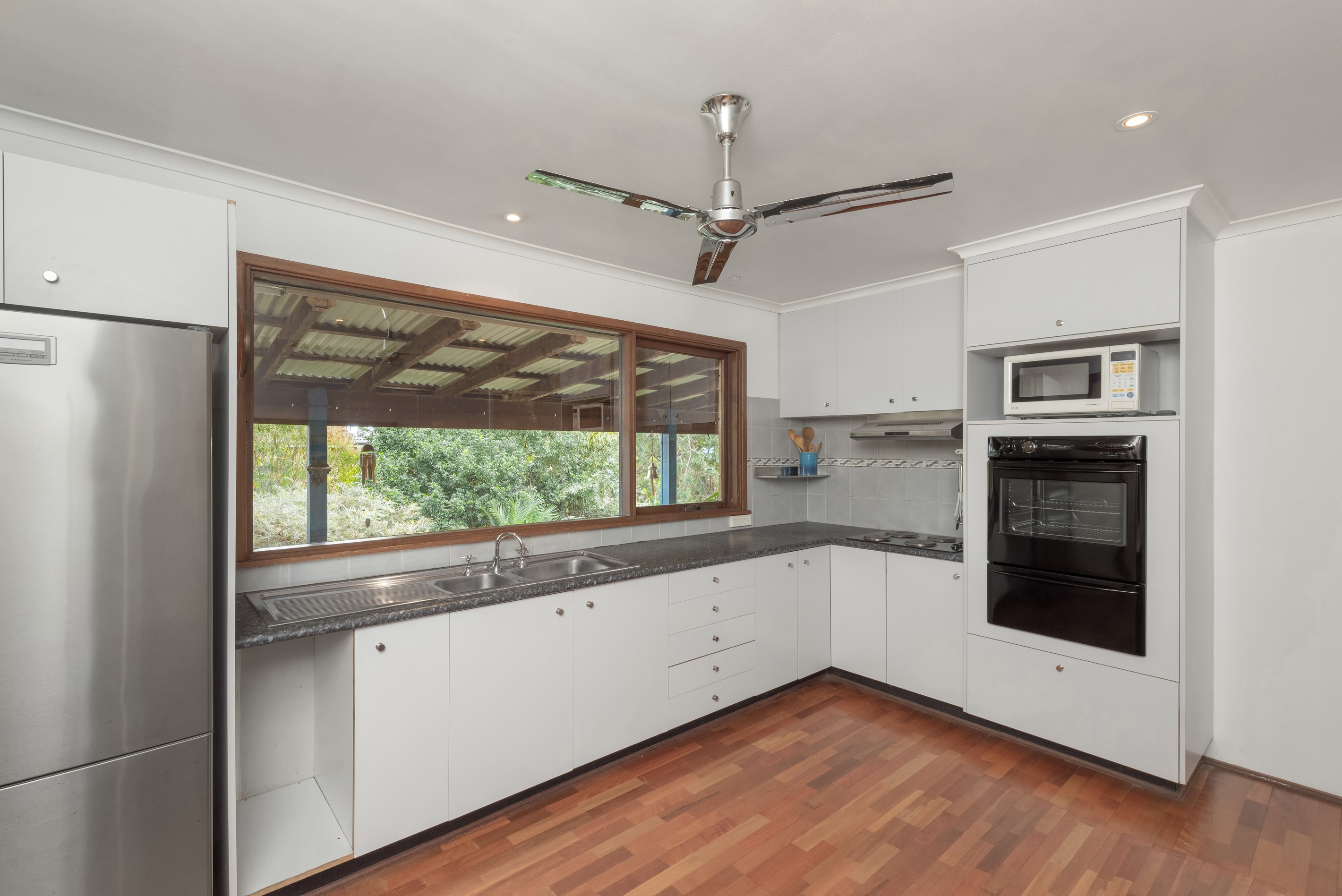 38 Georgiana Crescent, Ambarvale, NSW 2560