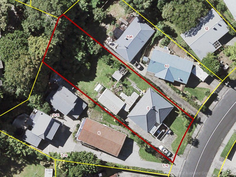 8 Angelo Avenue, Howick, Manukau City
