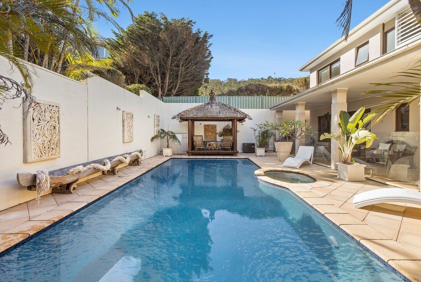 14 Seaview Crescent, Stanwell Park, NSW 2508