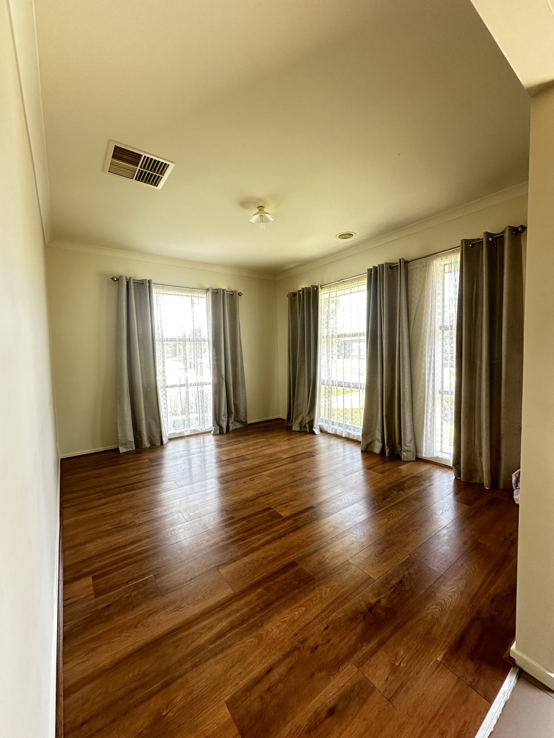 70 Woodlea Boulevard, AINTREE, VIC 3336