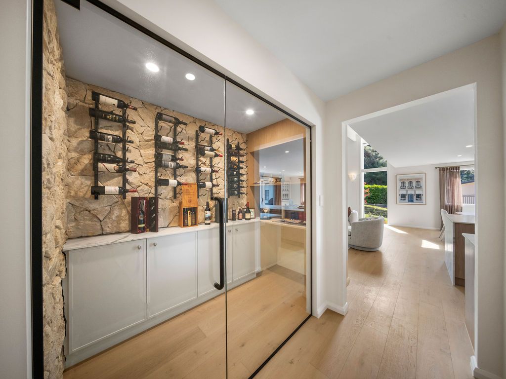 3 Bermuda Place — photo 11 of 27