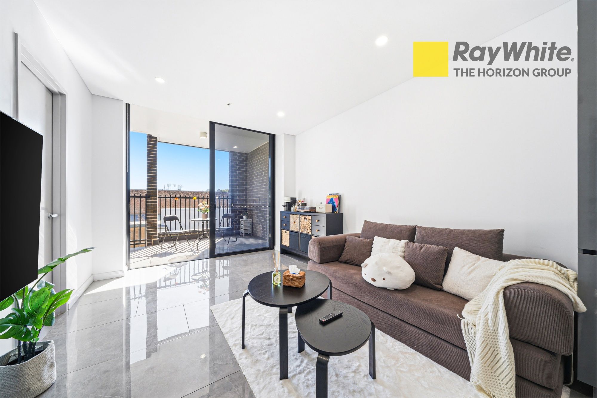 234/811 Elizabeth Street — photo from Ray White The Horizon Group - East