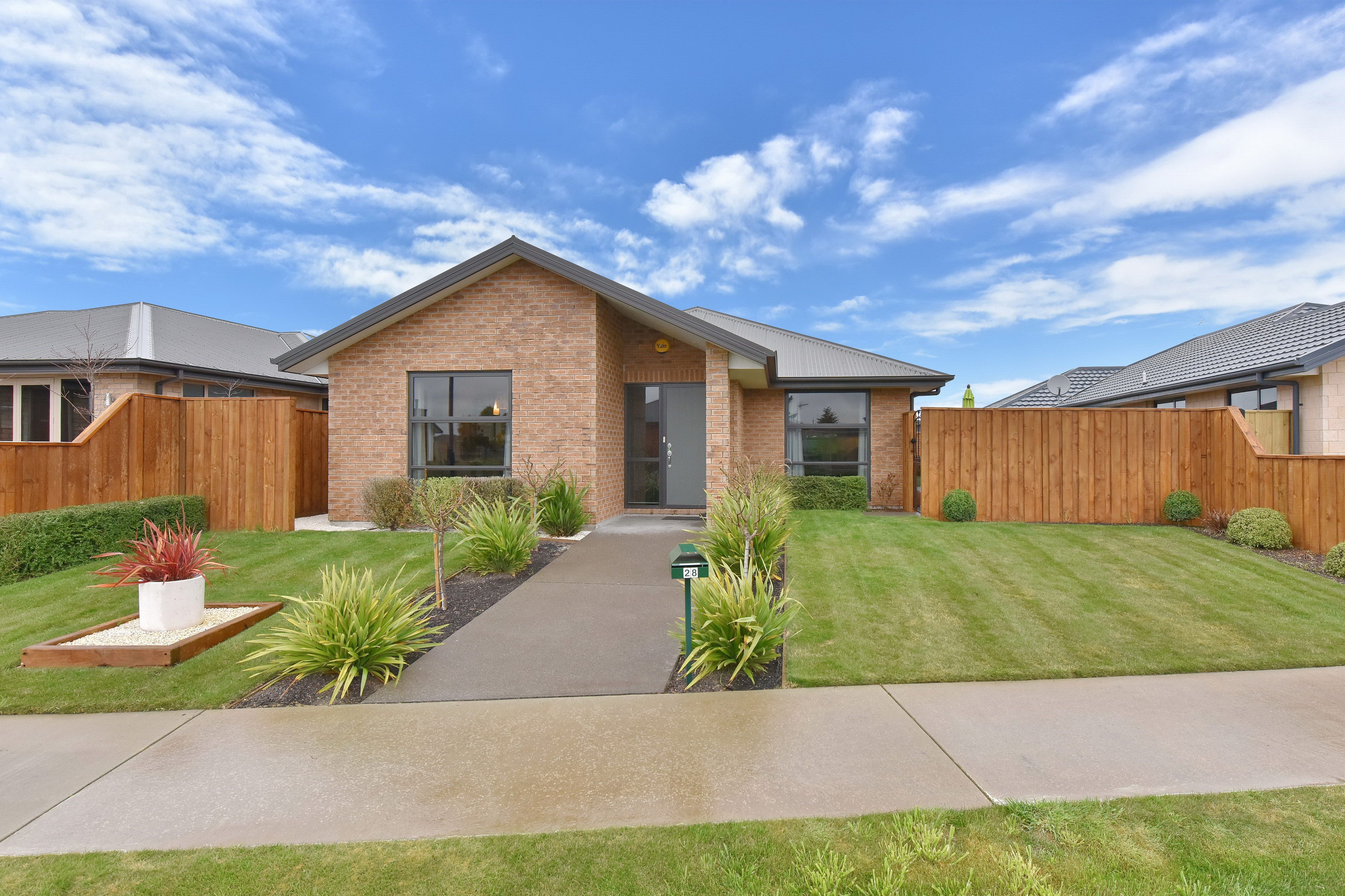 28 Kahuraki Drive, Pegasus, Waimakariri District