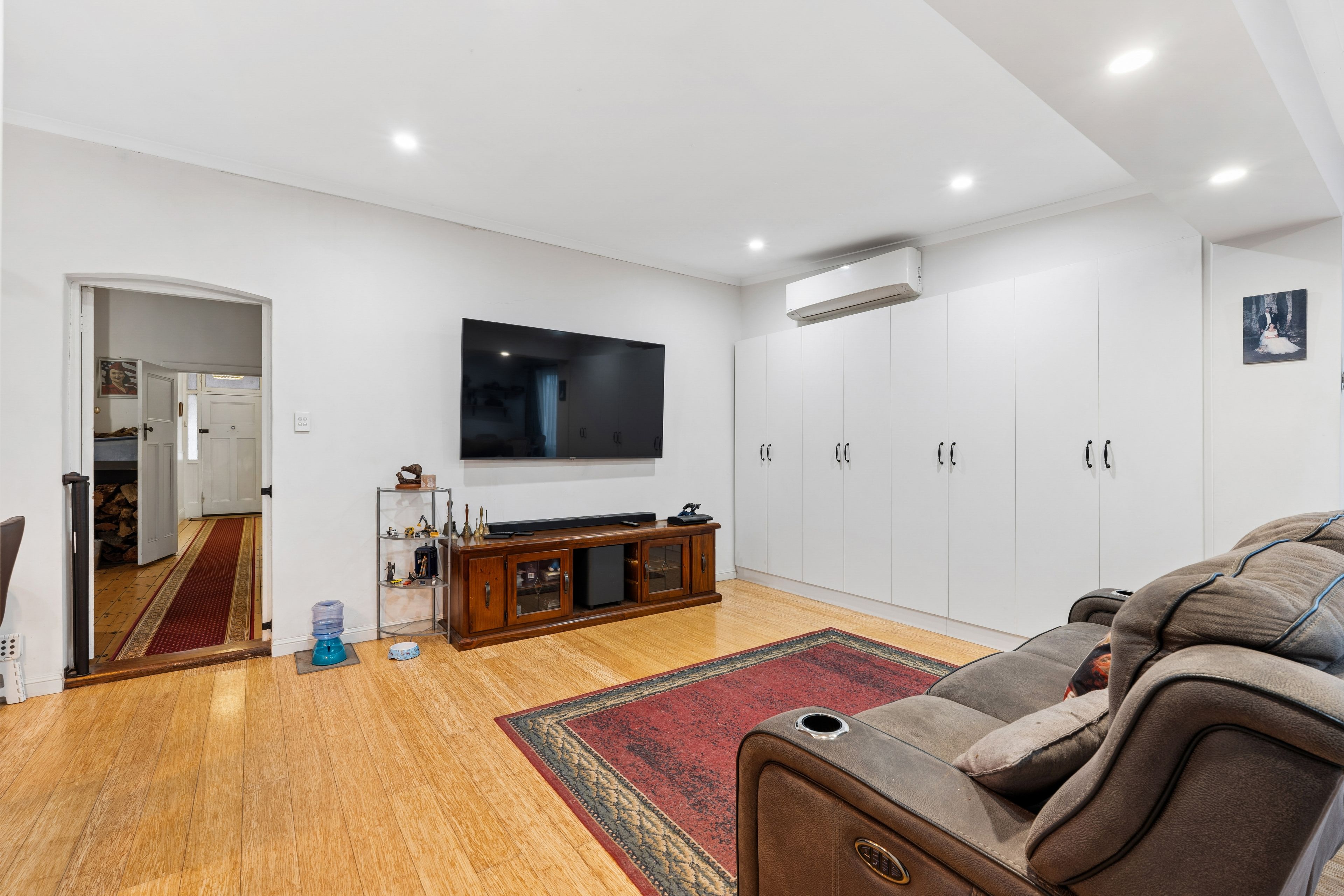 10 Myall Avenue — photo 9 of 25
