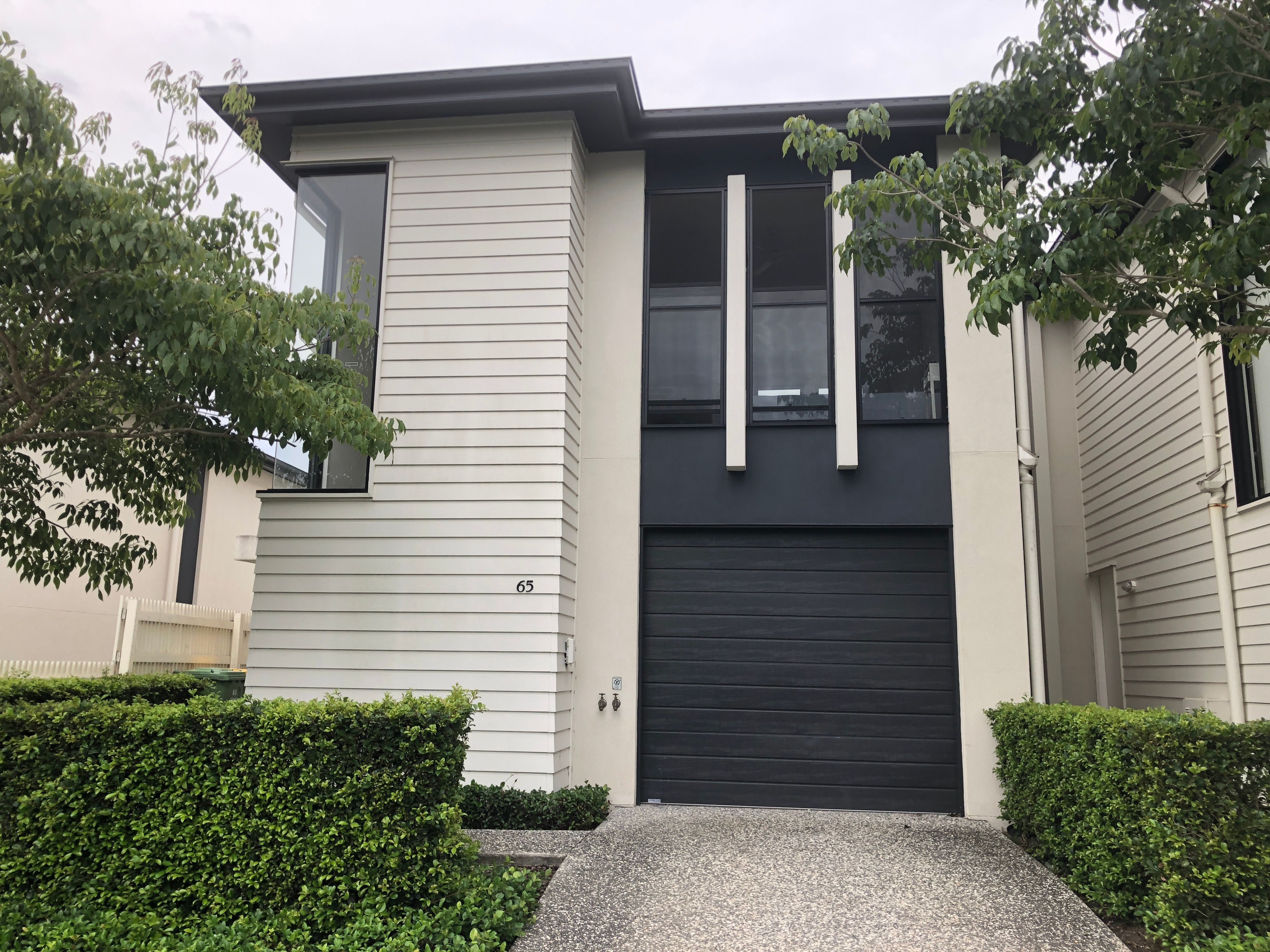 14 Norris Street, Pacific Pines QLD 4211