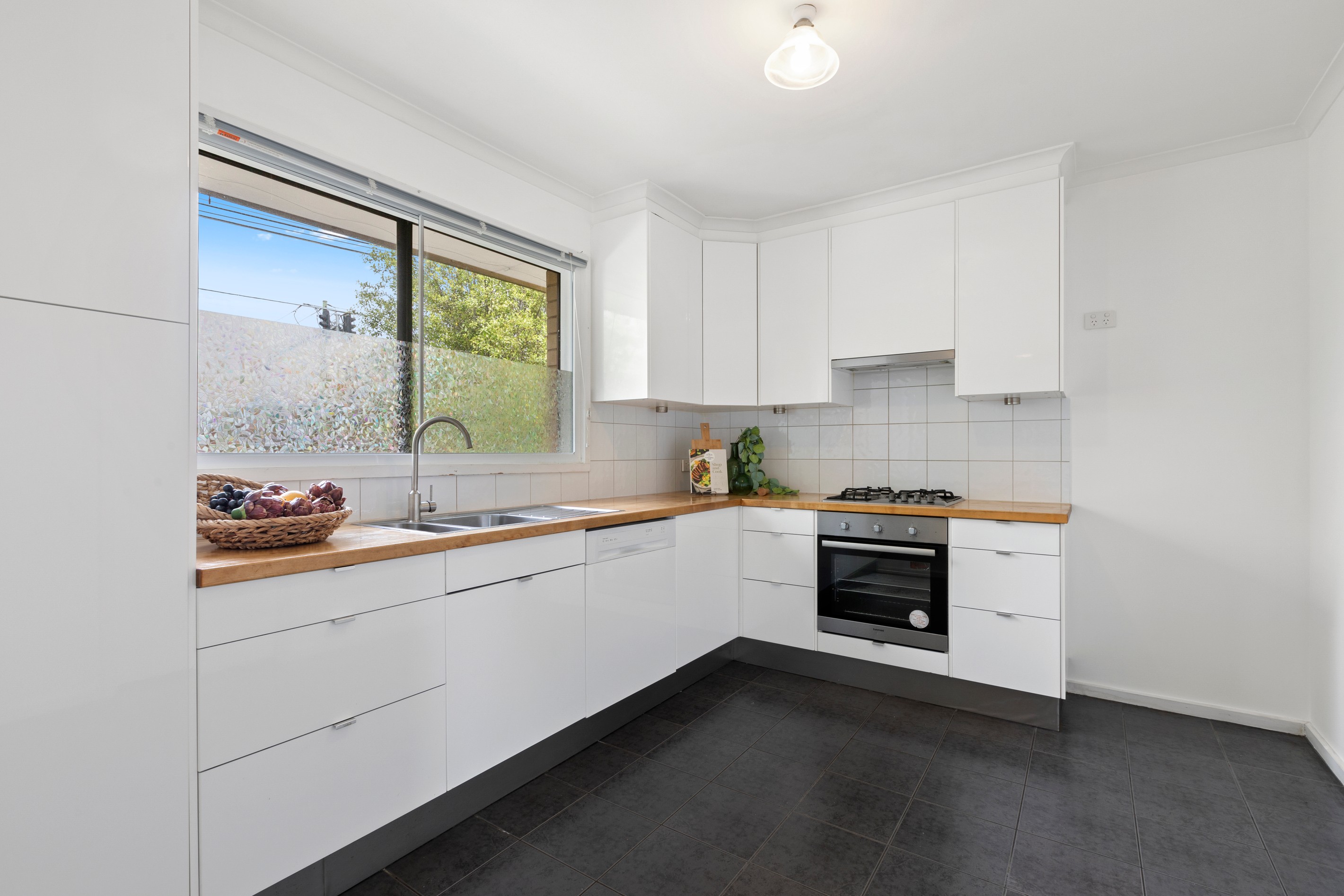 1/287 Warrigal Road, Cheltenham, VIC 3192