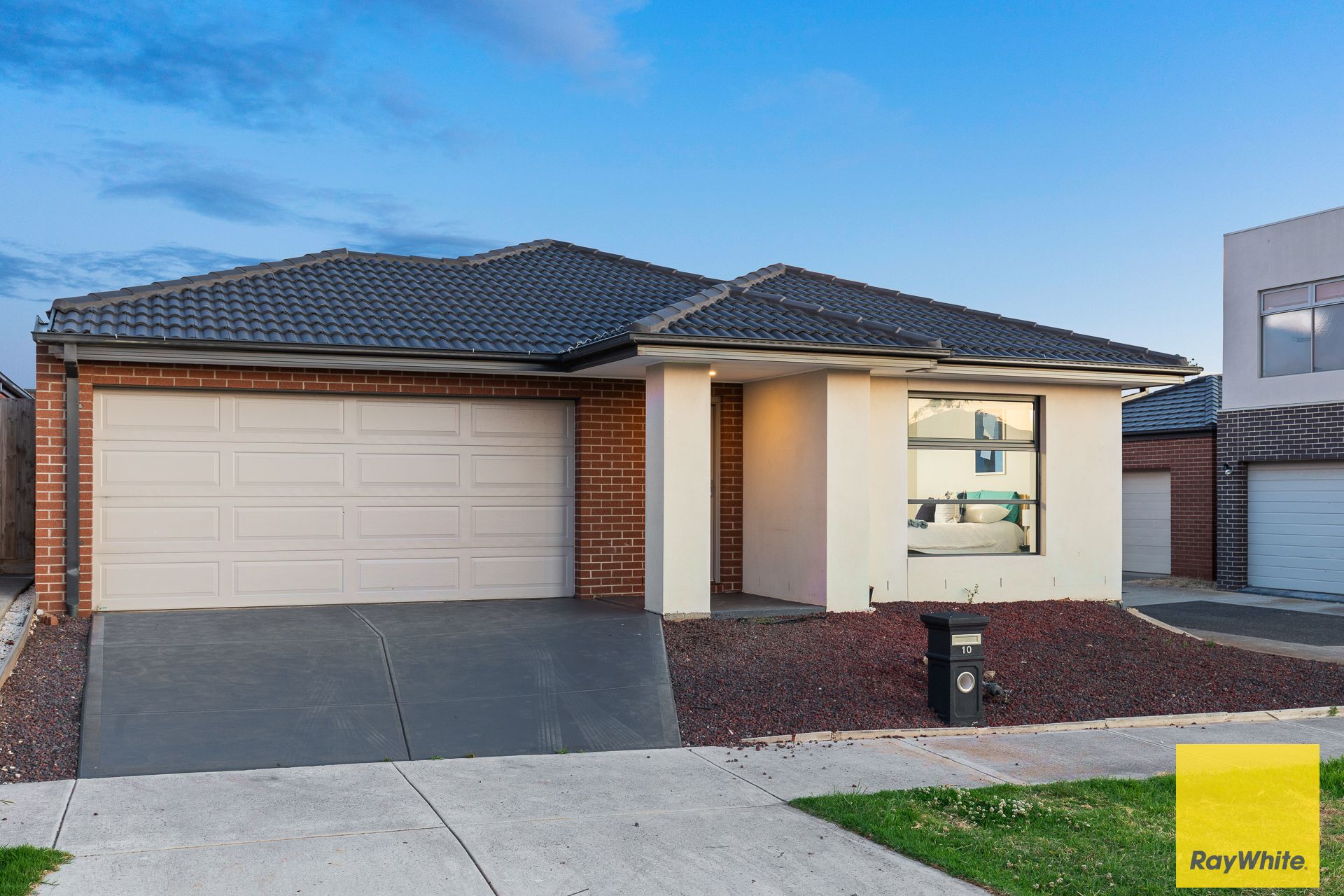 10 Flourish Way, Werribee, VIC 3030