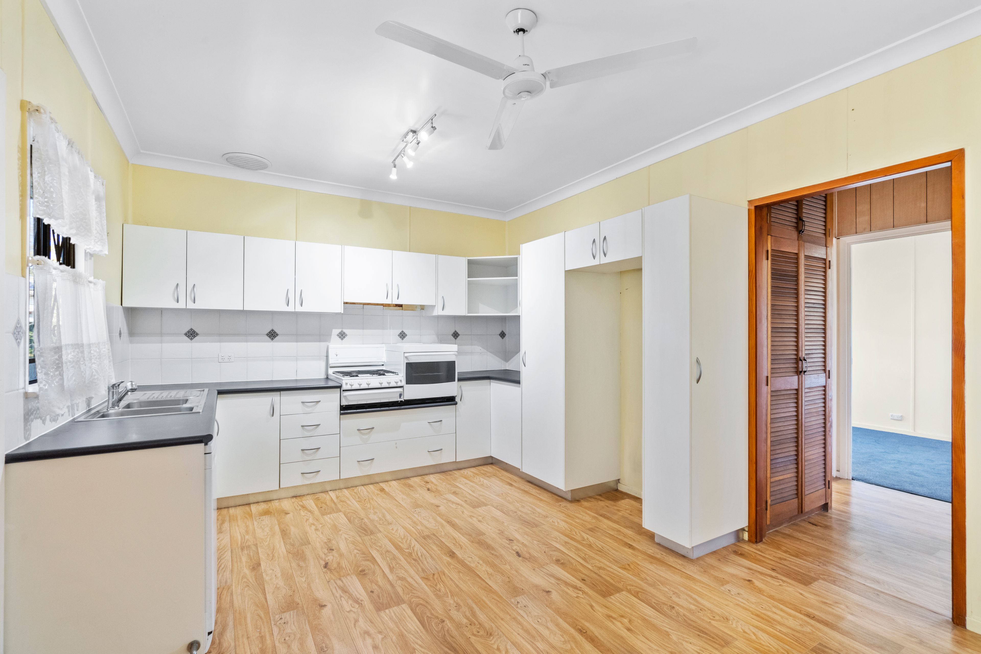 14 Hanify Street — photo 10 of 13