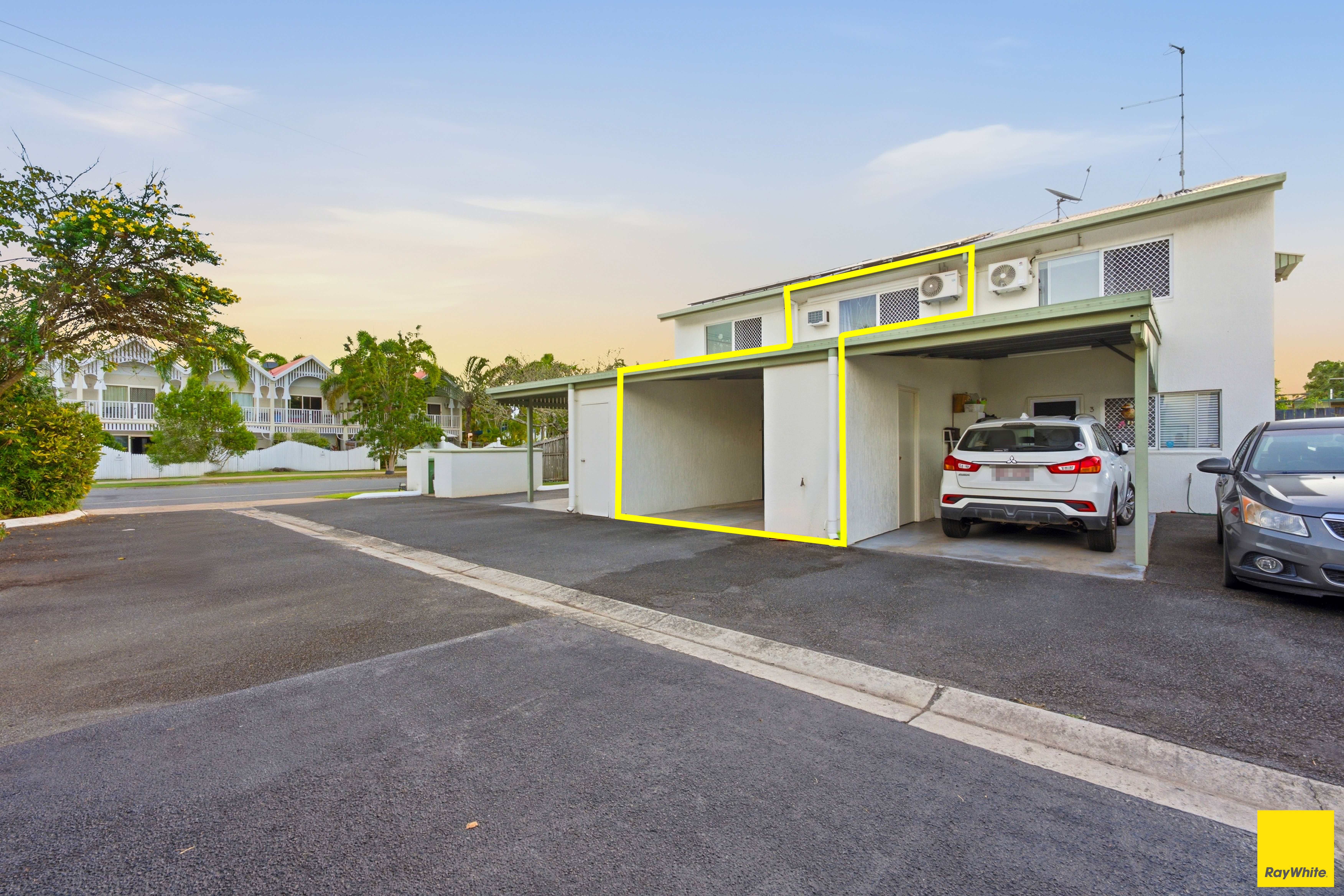 2/528 Varley Street — photo 12 of 13
