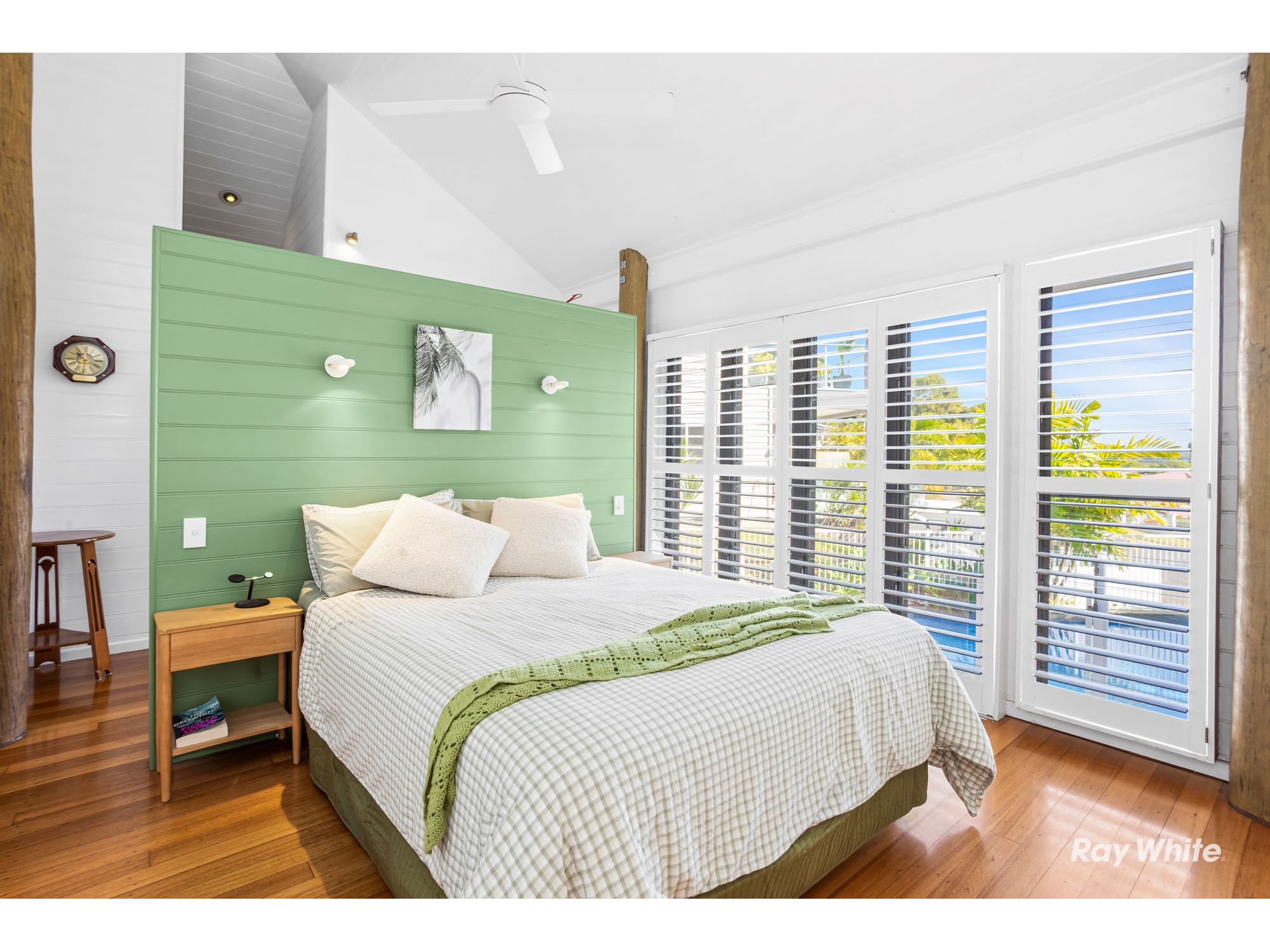8 Rosslyn Close — photo 15 of 30