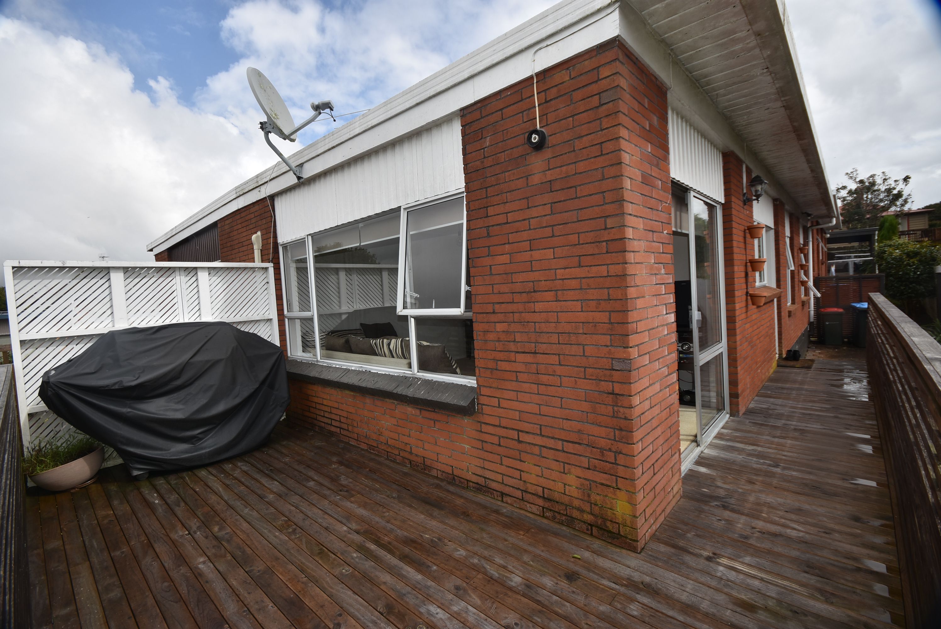 4/1576 Great North Road, Waterview, Auckland City