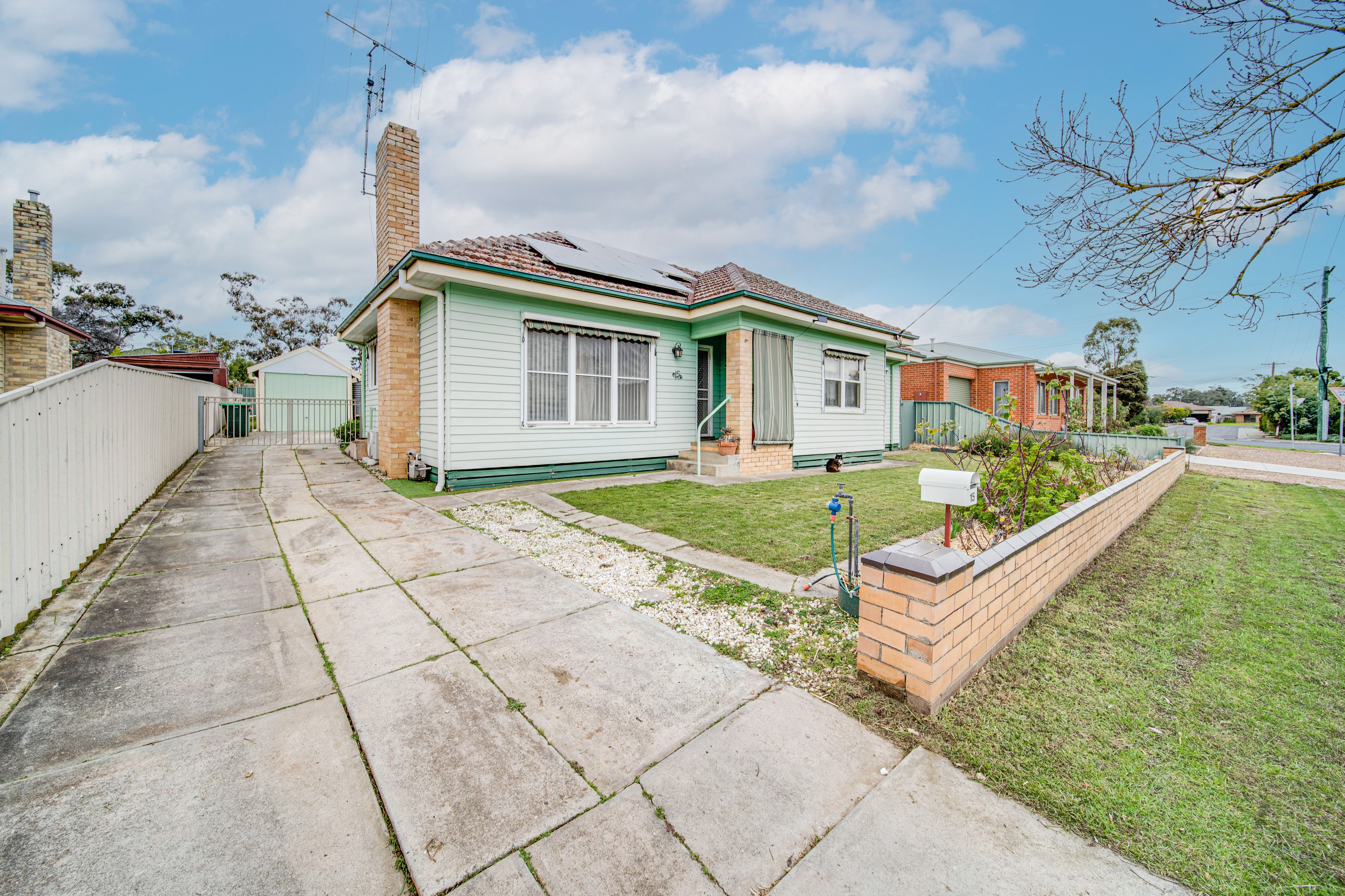 15 Longmore Street, Kangaroo Flat, VIC 3555