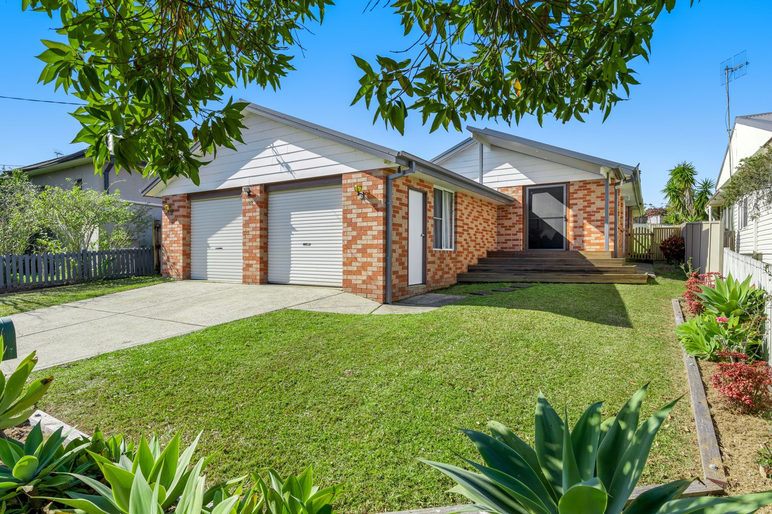 22 Carlyon Street, Killarney Vale, NSW 2261 Sold House Ray White