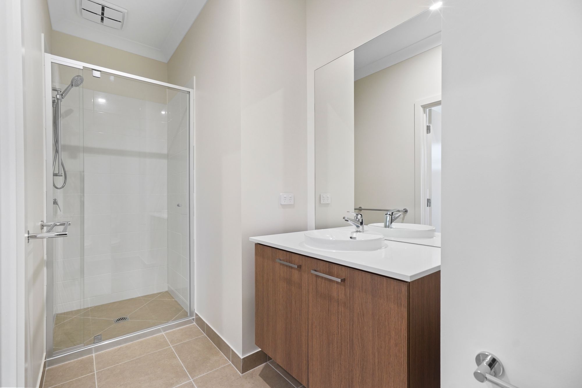 14 Magenta Street — photo 15 of 22