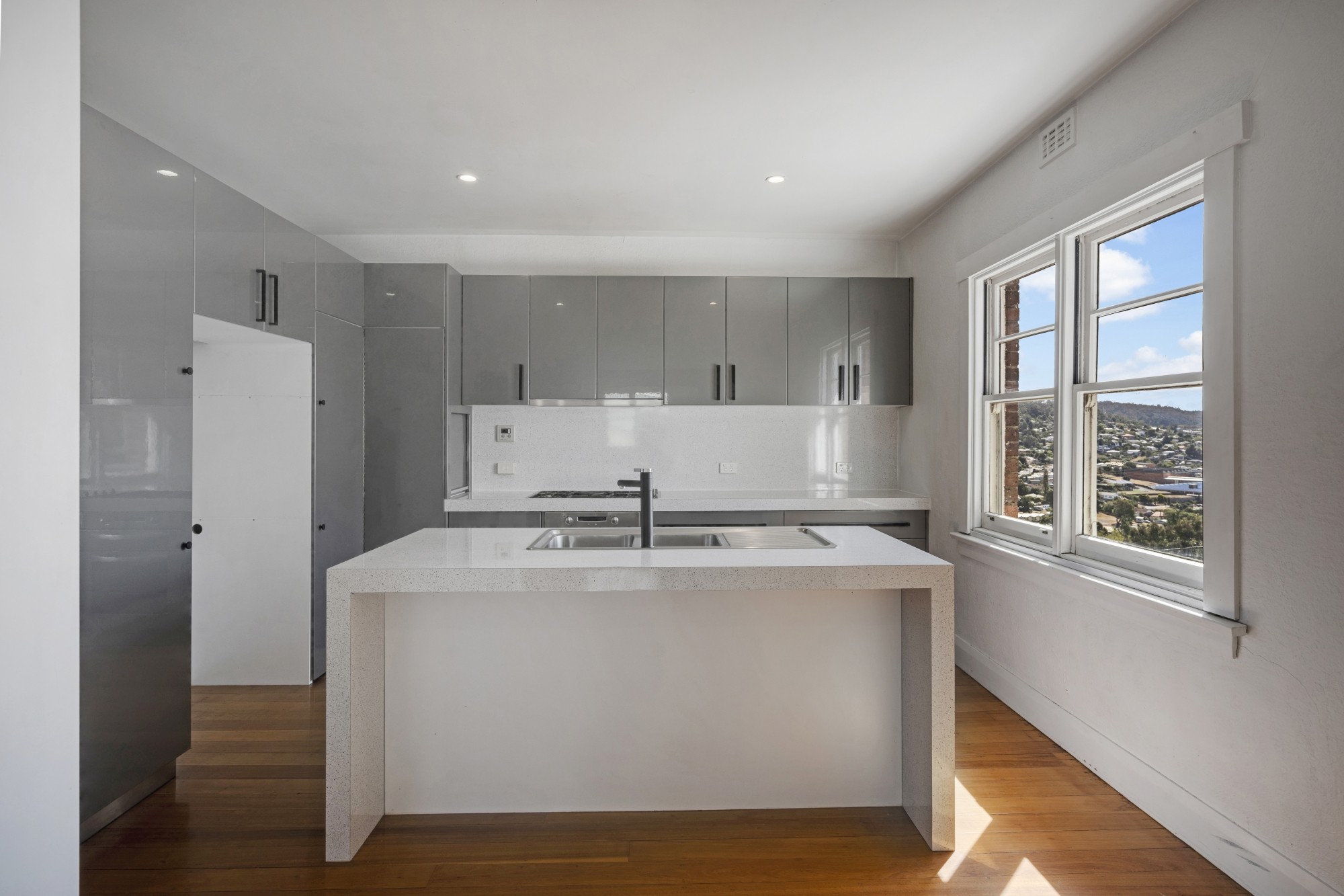 2 Merivale Street, South Launceston, TAS 7249