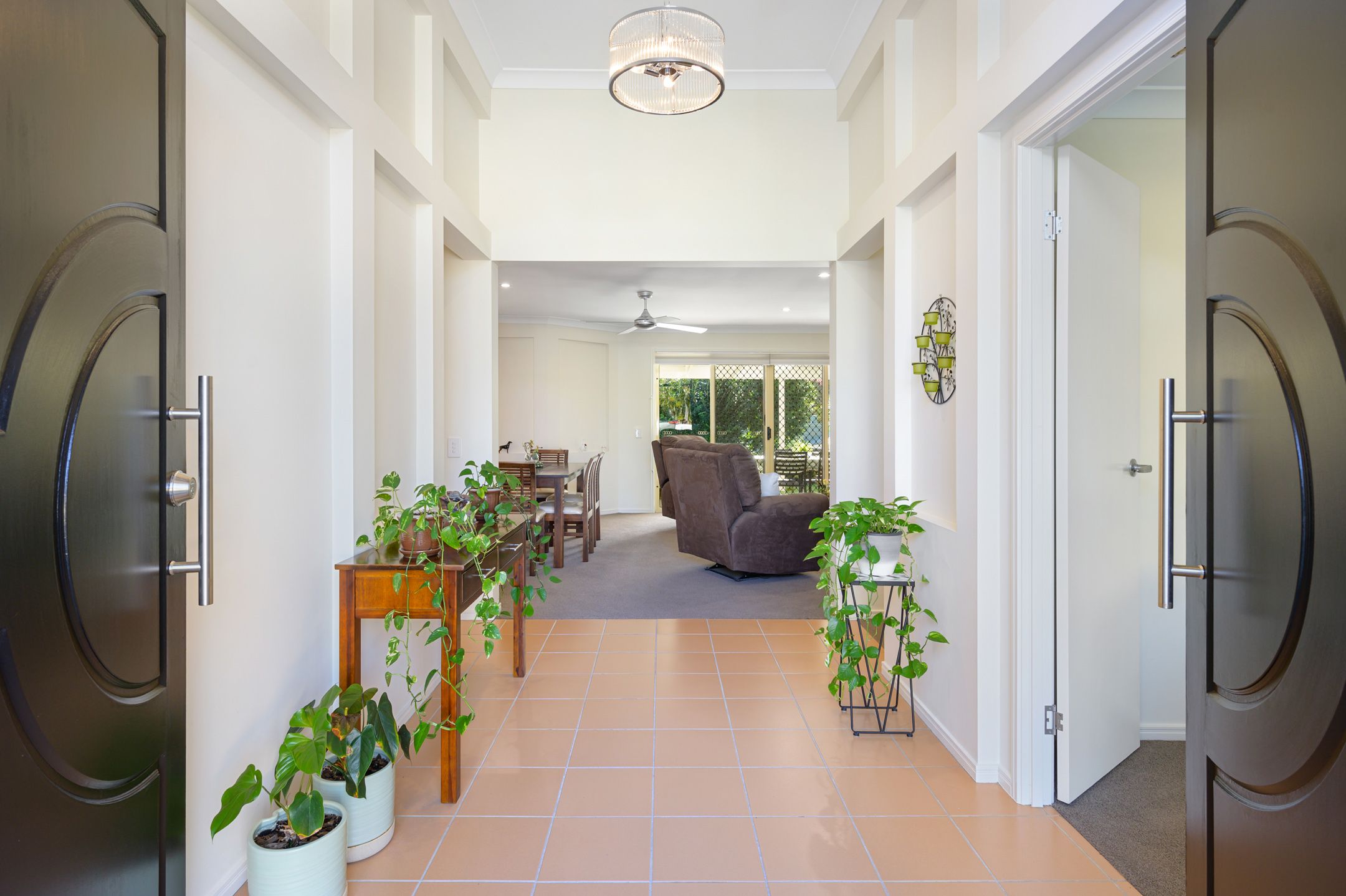 41 Desert Falls Crescent, Parkwood, QLD 4214