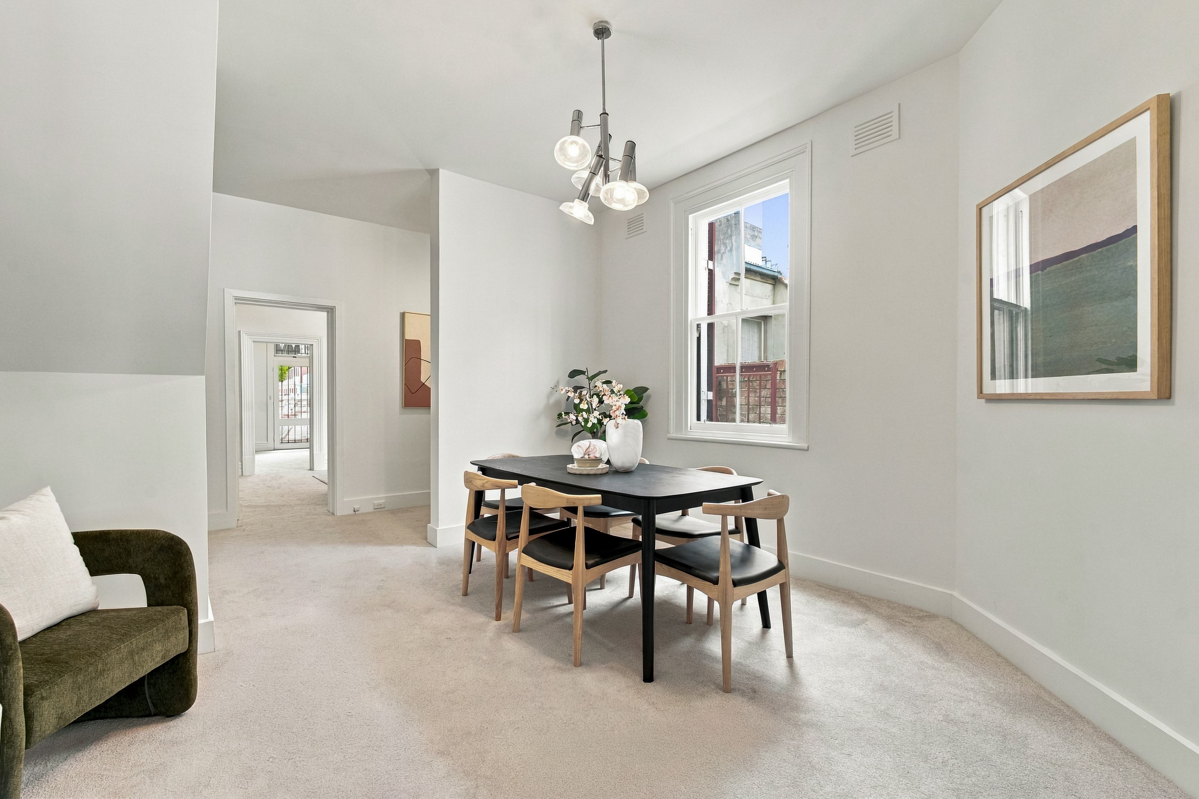 566 Victoria Parade — photo 8 of 17