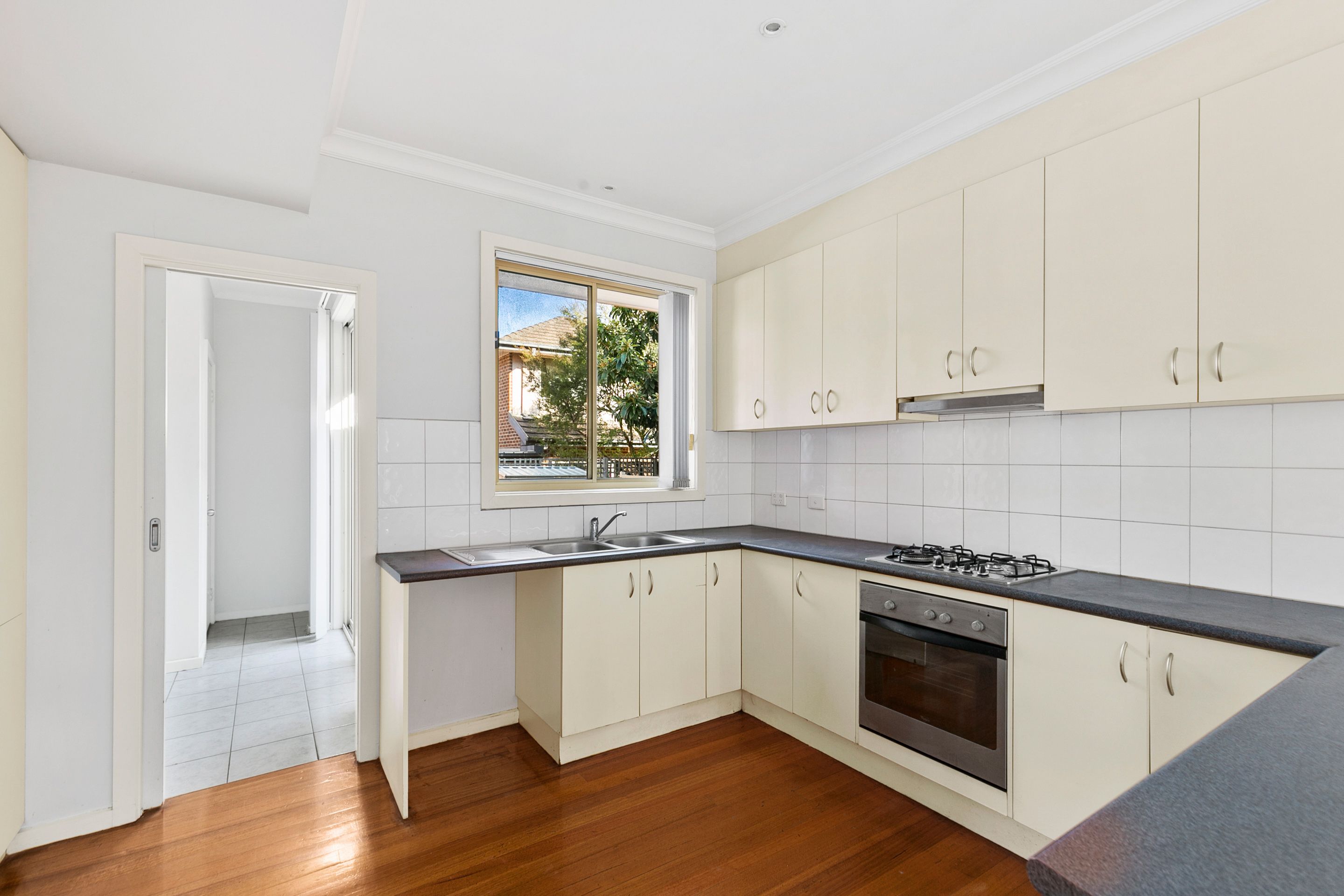 21 Panorama Street — photo 4 of 10