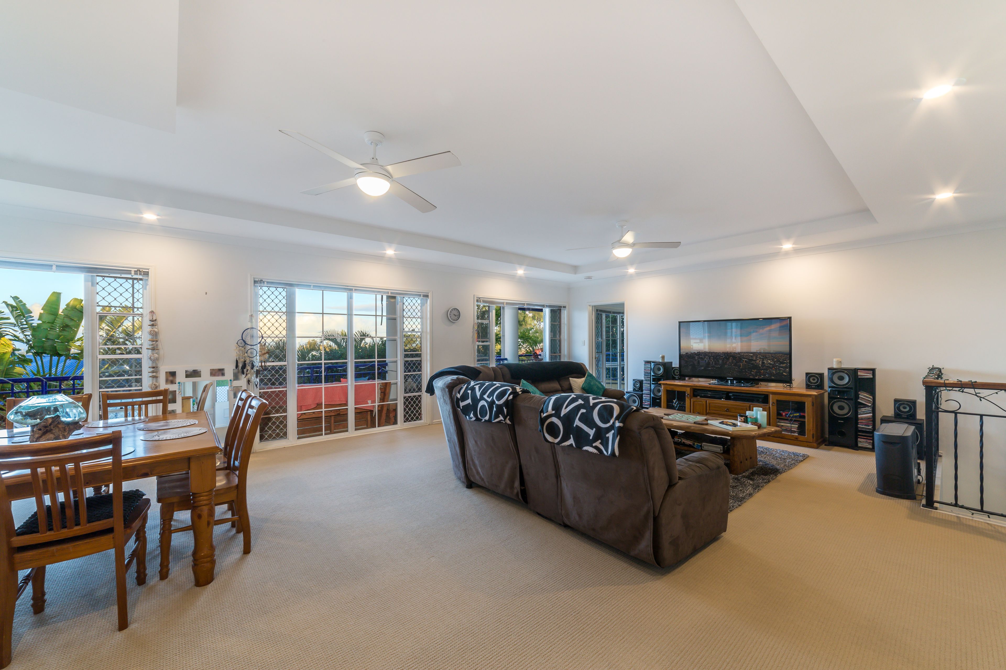 1 Galleria Court, Highland Park, QLD 4211