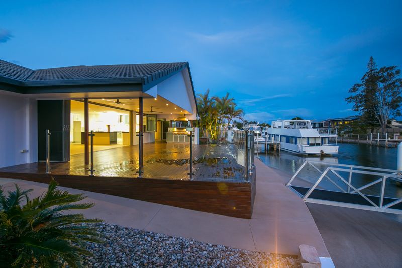 12 Huon Crescent, Runaway Bay, QLD 4216
