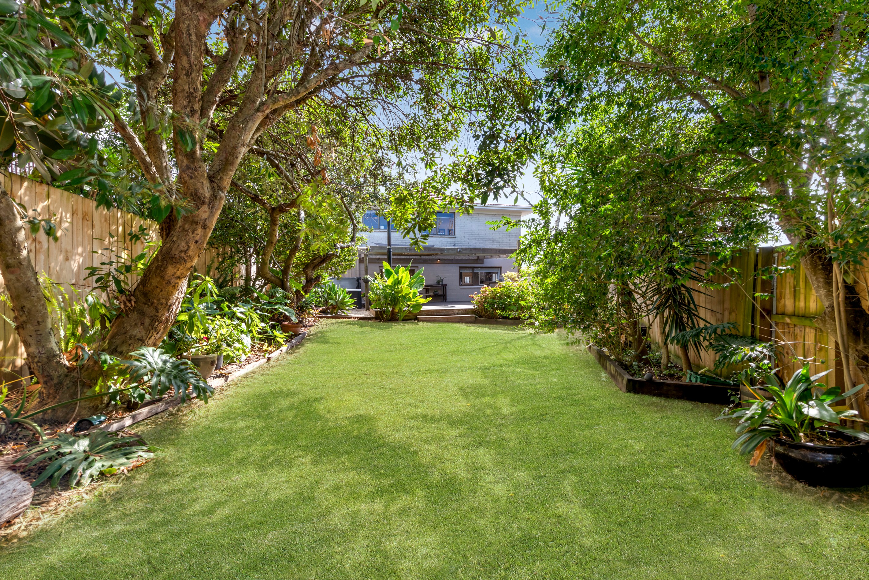 9B Butley Drive, Farm Cove, Manukau City