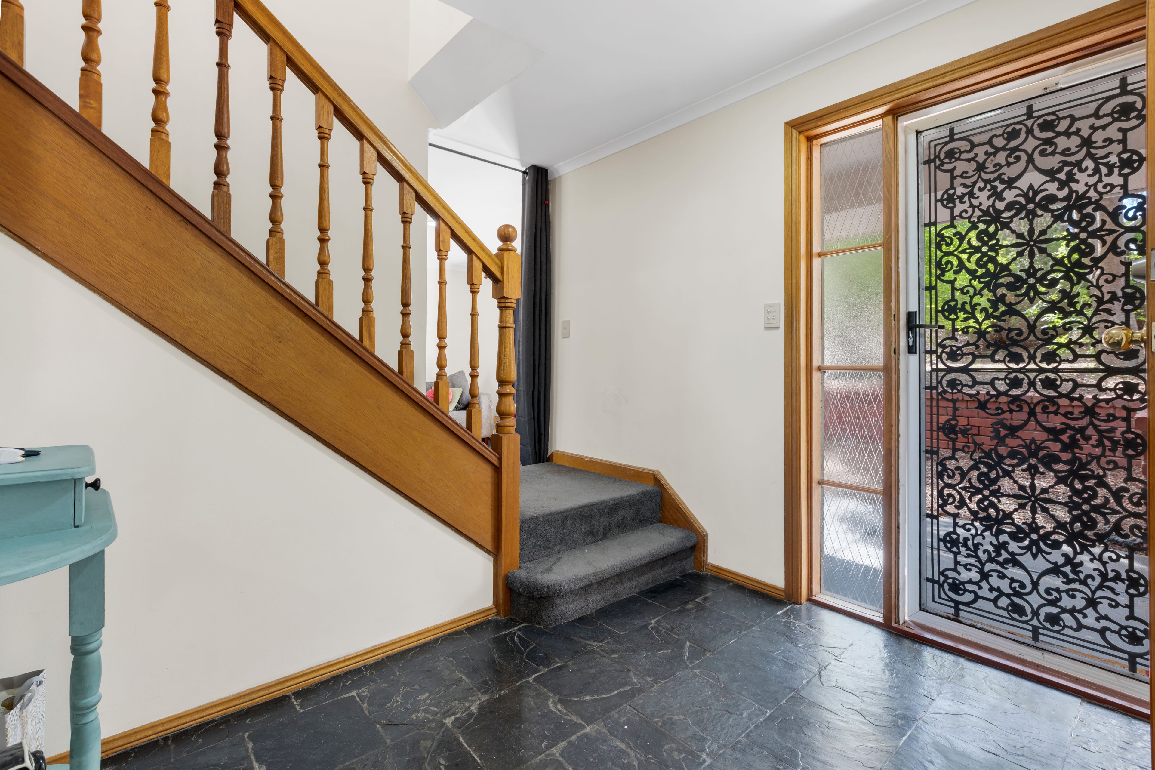 41 Hilltop Boulevard — photo 3 of 24