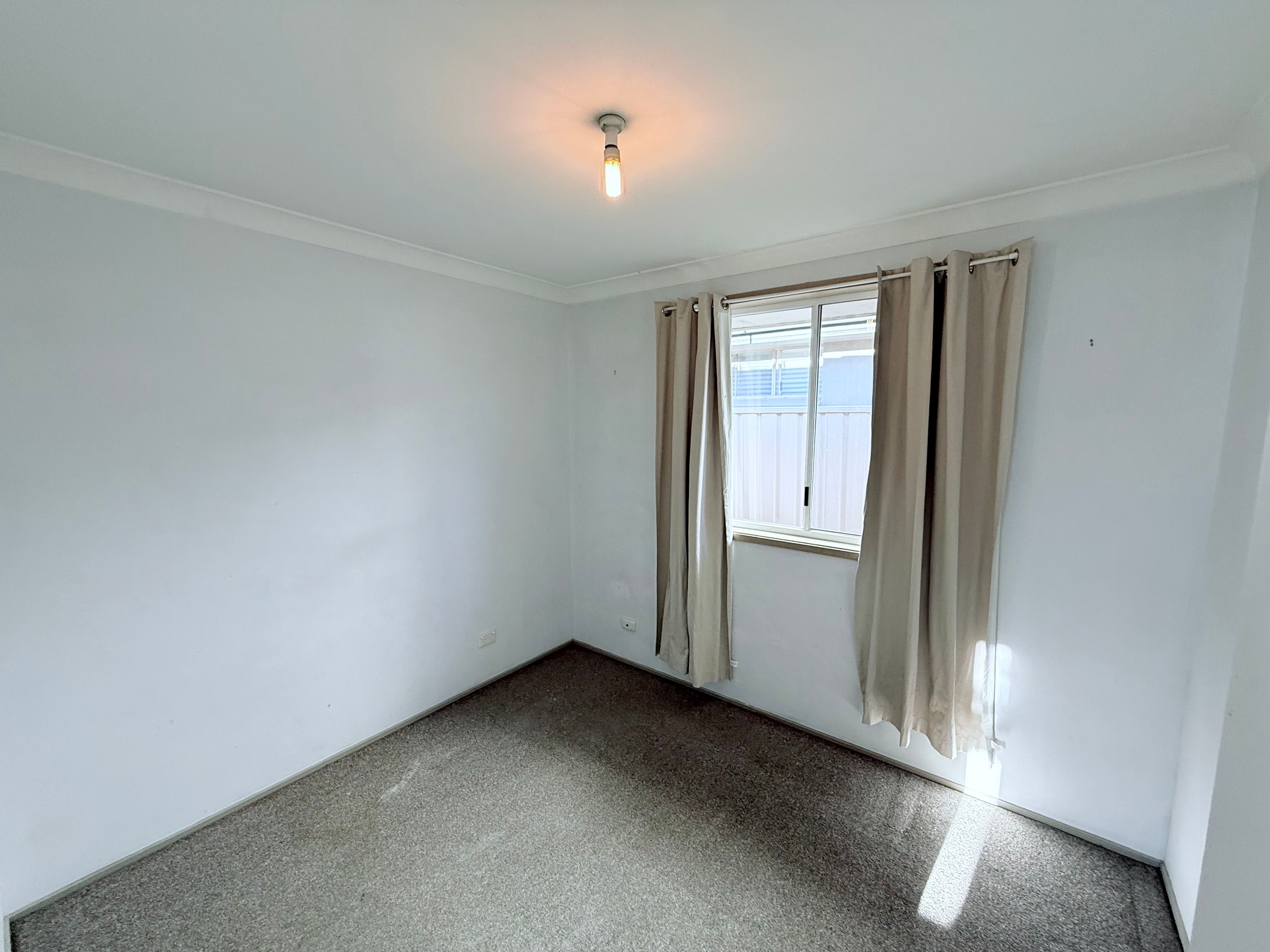 18 Werona Avenue, Claremont Meadows, NSW