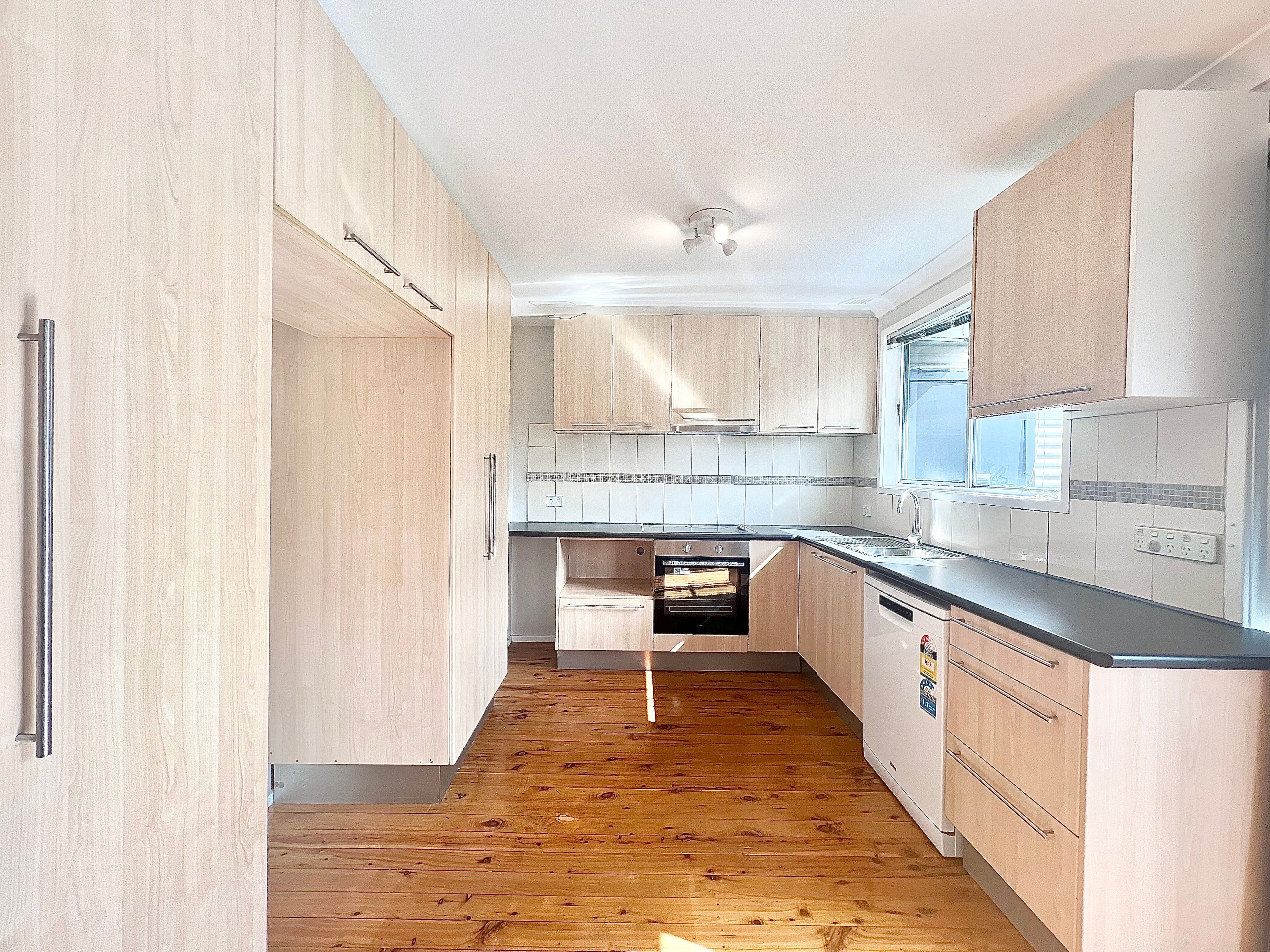 9 Bingara Road, Macquarie Fields, NSW 2564