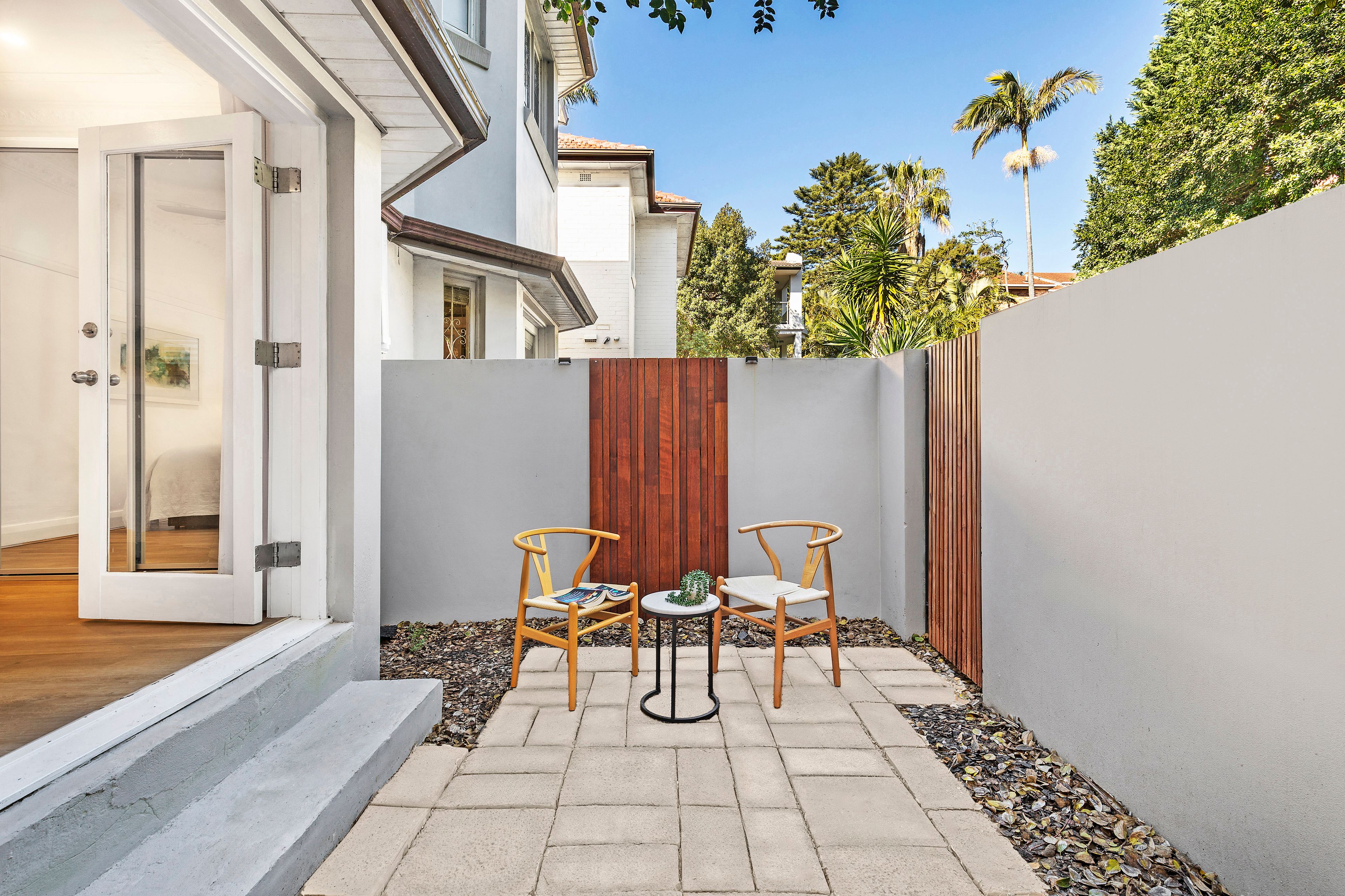 4/86 Beach Road — photo 8 of 17