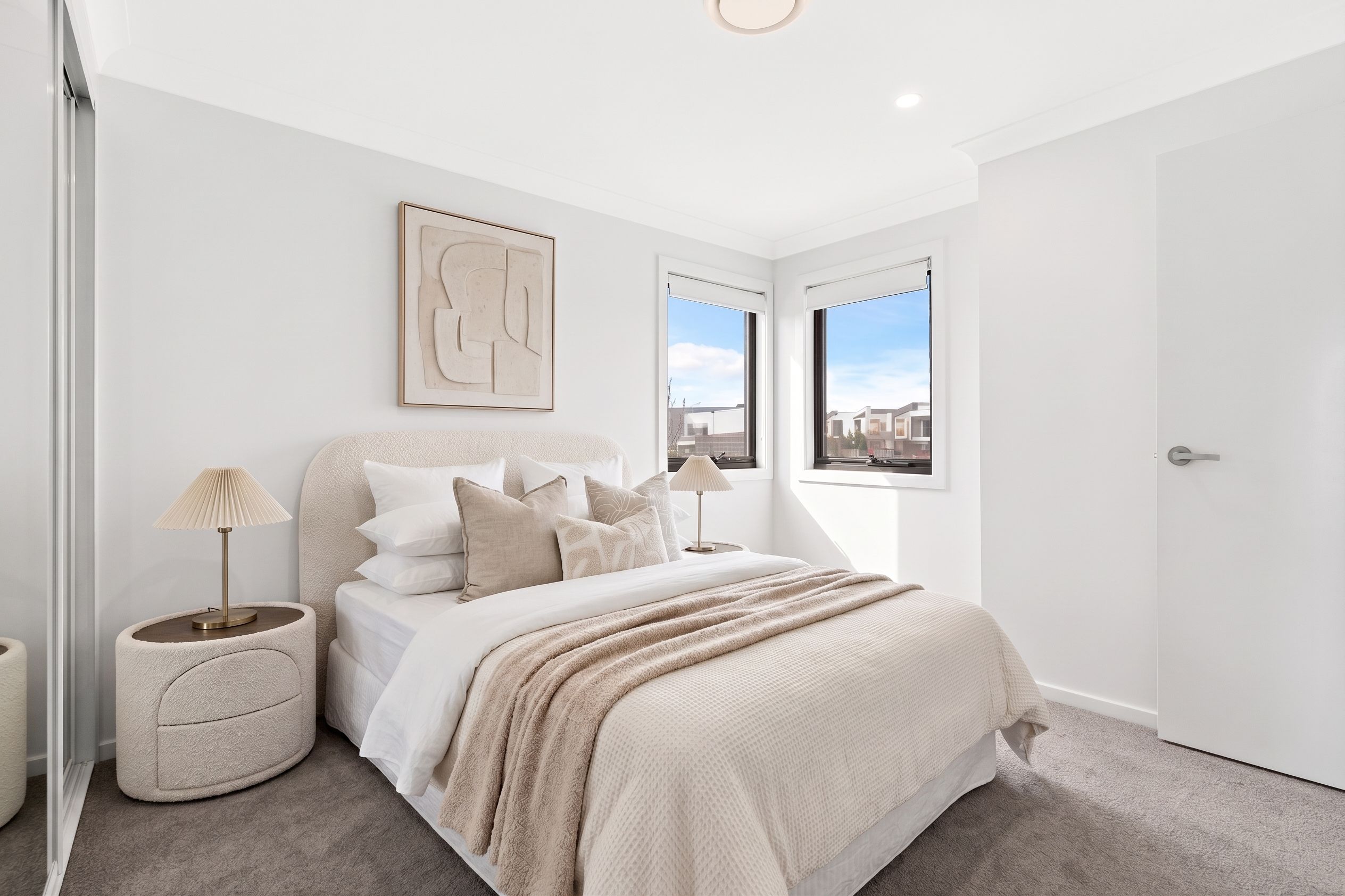 Modern, Corner Positioned Family luxury in the family friendly Altrove Estate! — photo 16 of 18