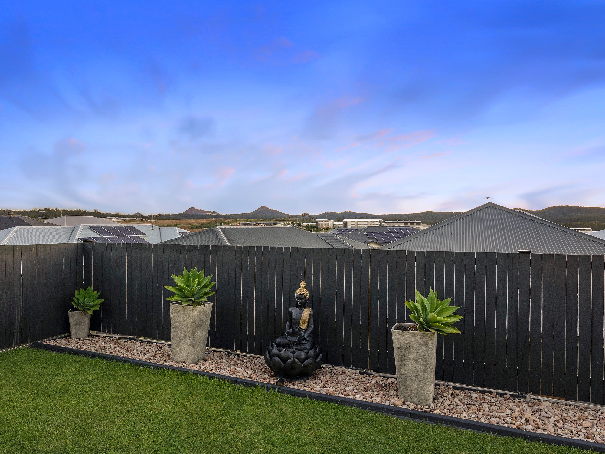 83 Greenview Avenue, South Ripley, QLD 4306