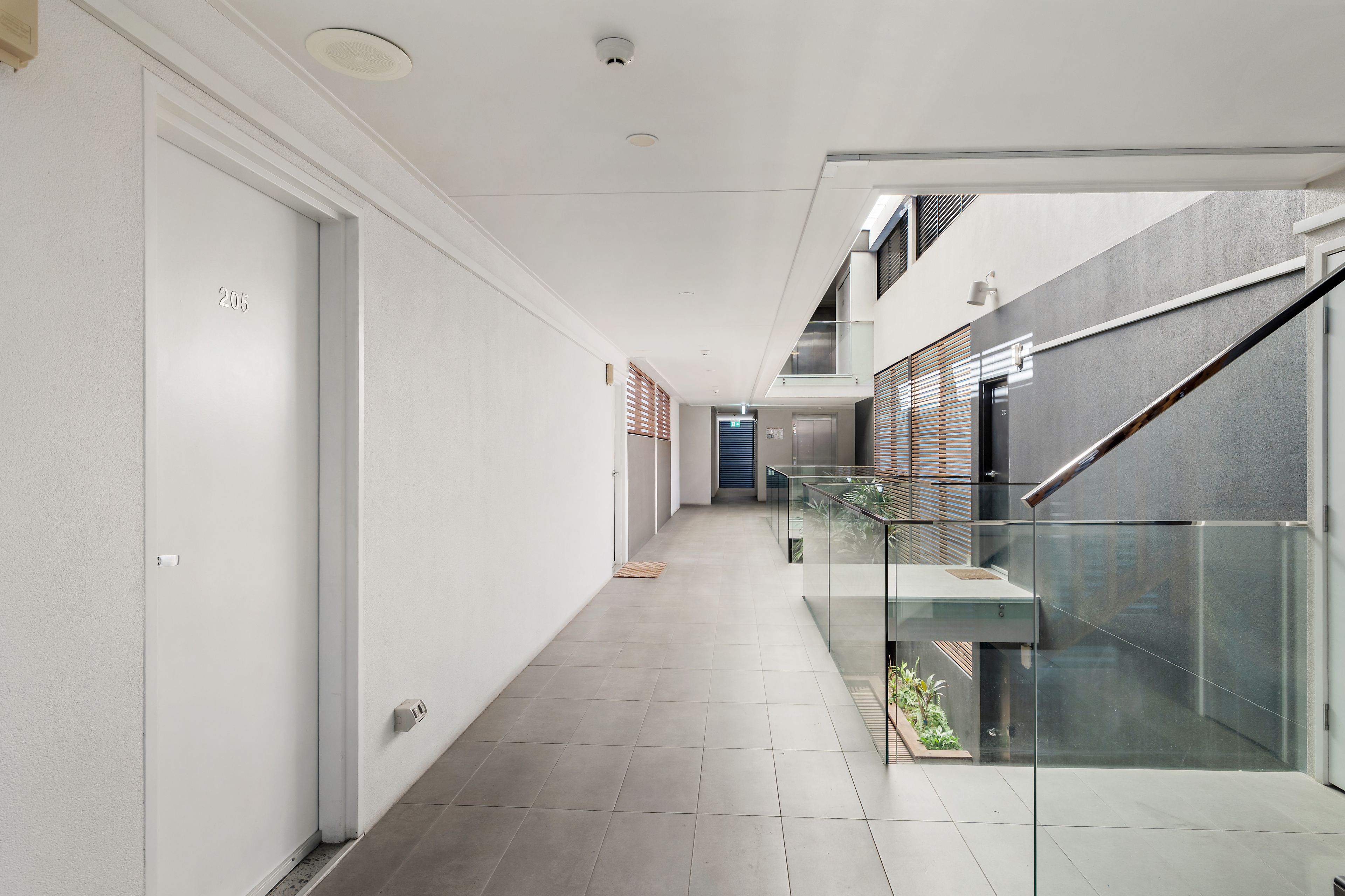 205/27 Ekibin Road, Annerley, QLD 4103