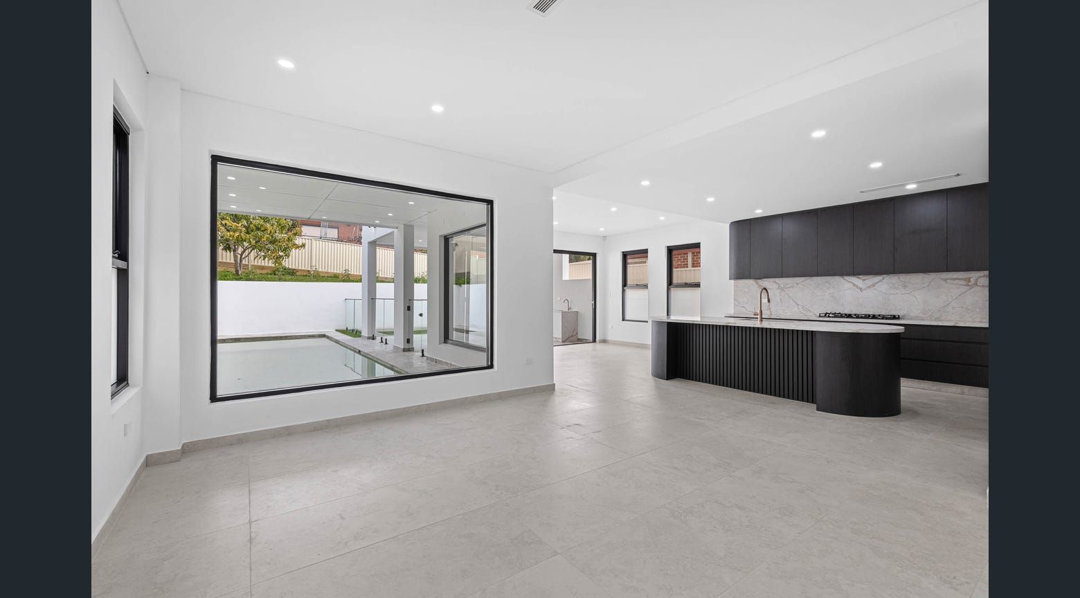 133 Laycock Road — photo 3 of 9