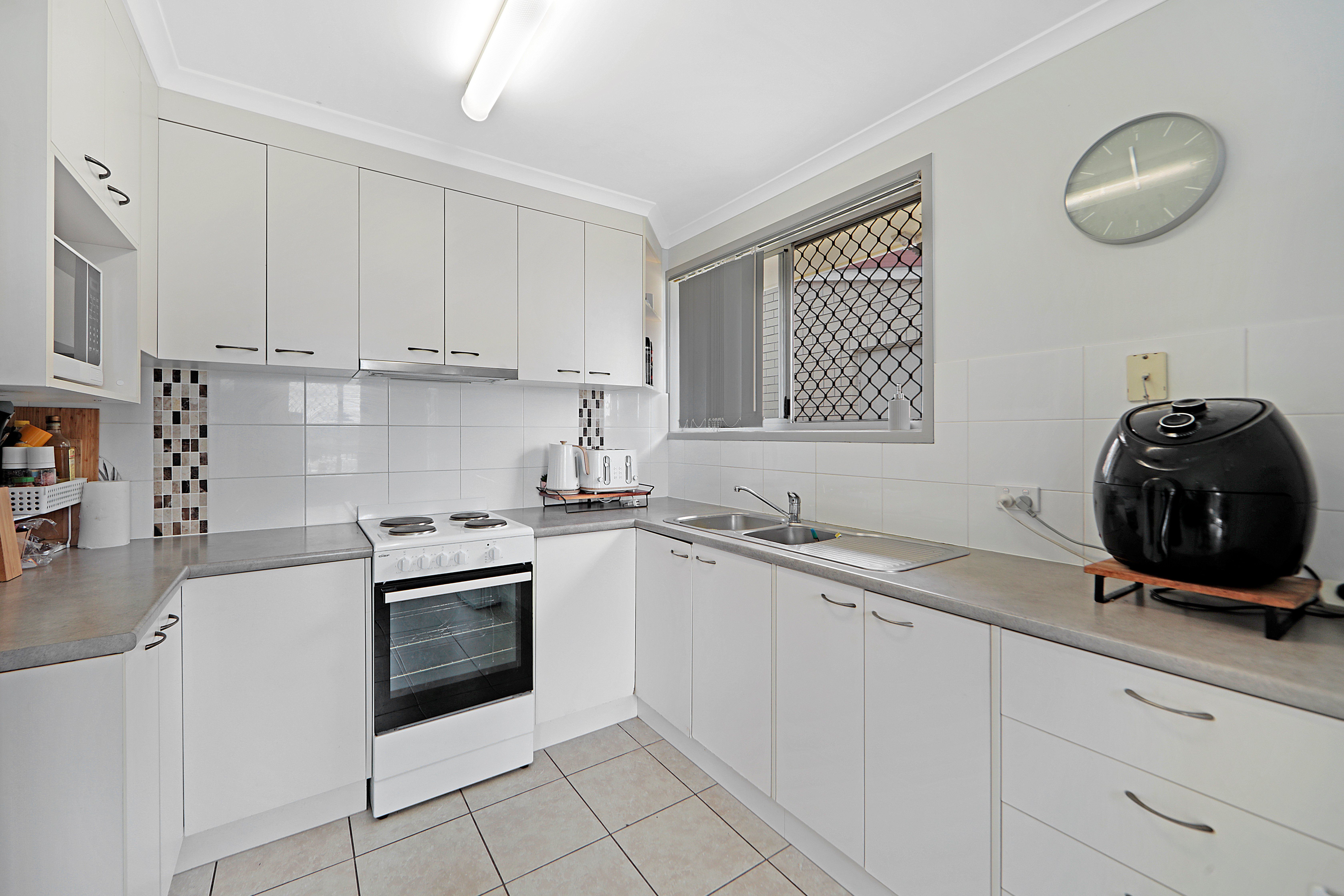 14 Jensen Street, Avenell Heights, QLD 4670