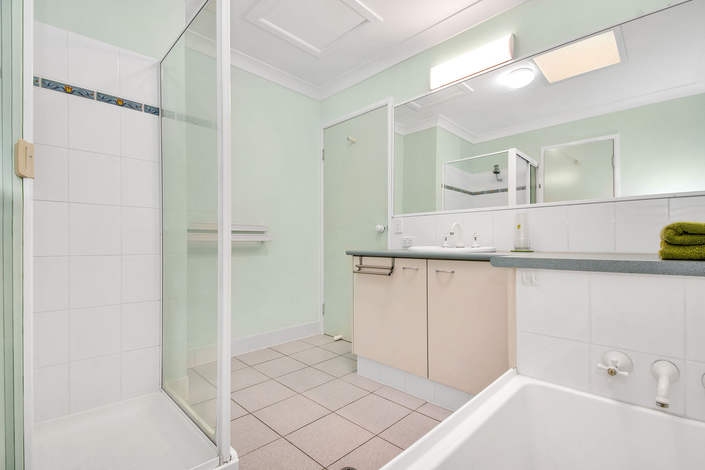 28/9 Maroochy Waters Drive — photo 6 of 11