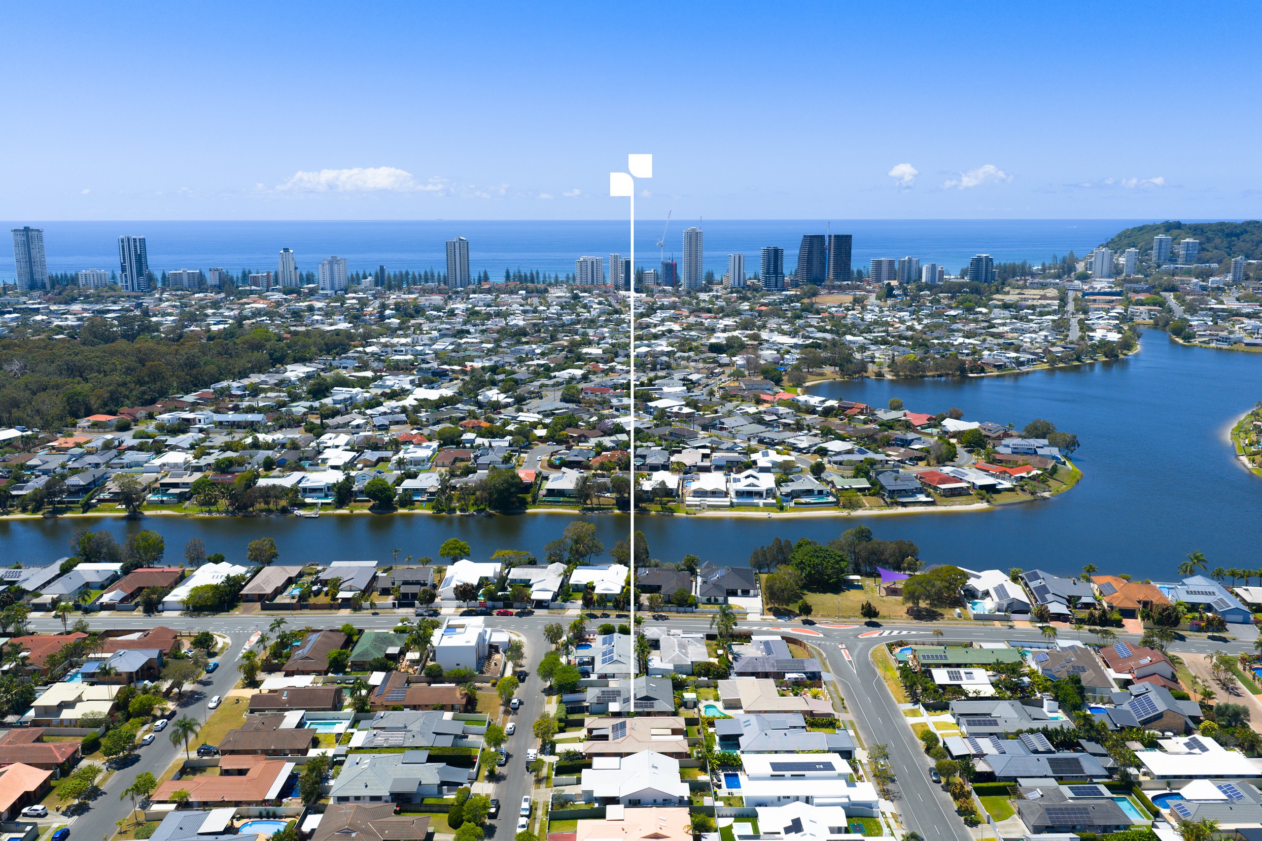 2/4 Wagtail Court, Burleigh Waters, QLD 4220