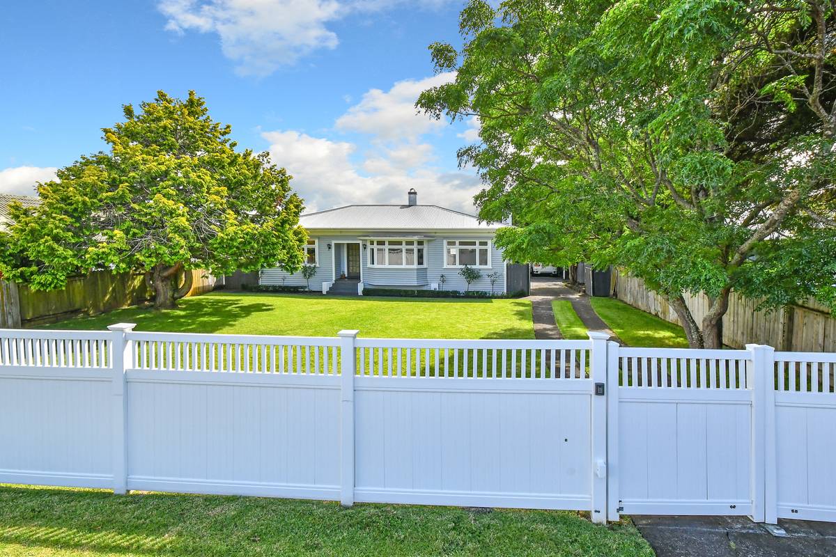 52 Gray Avenue, Papatoetoe, Manukau City Real Estate Ray White New Zealand