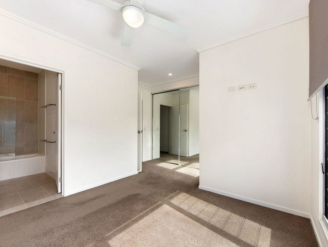 30 York Street — photo 7 of 9