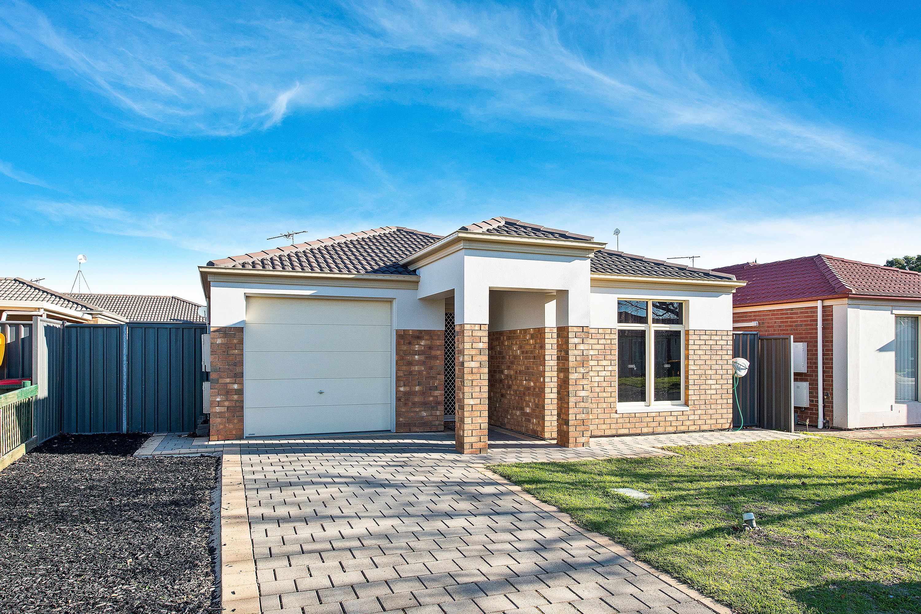 82 Lakeside Drive, Andrews Farm, SA 5114