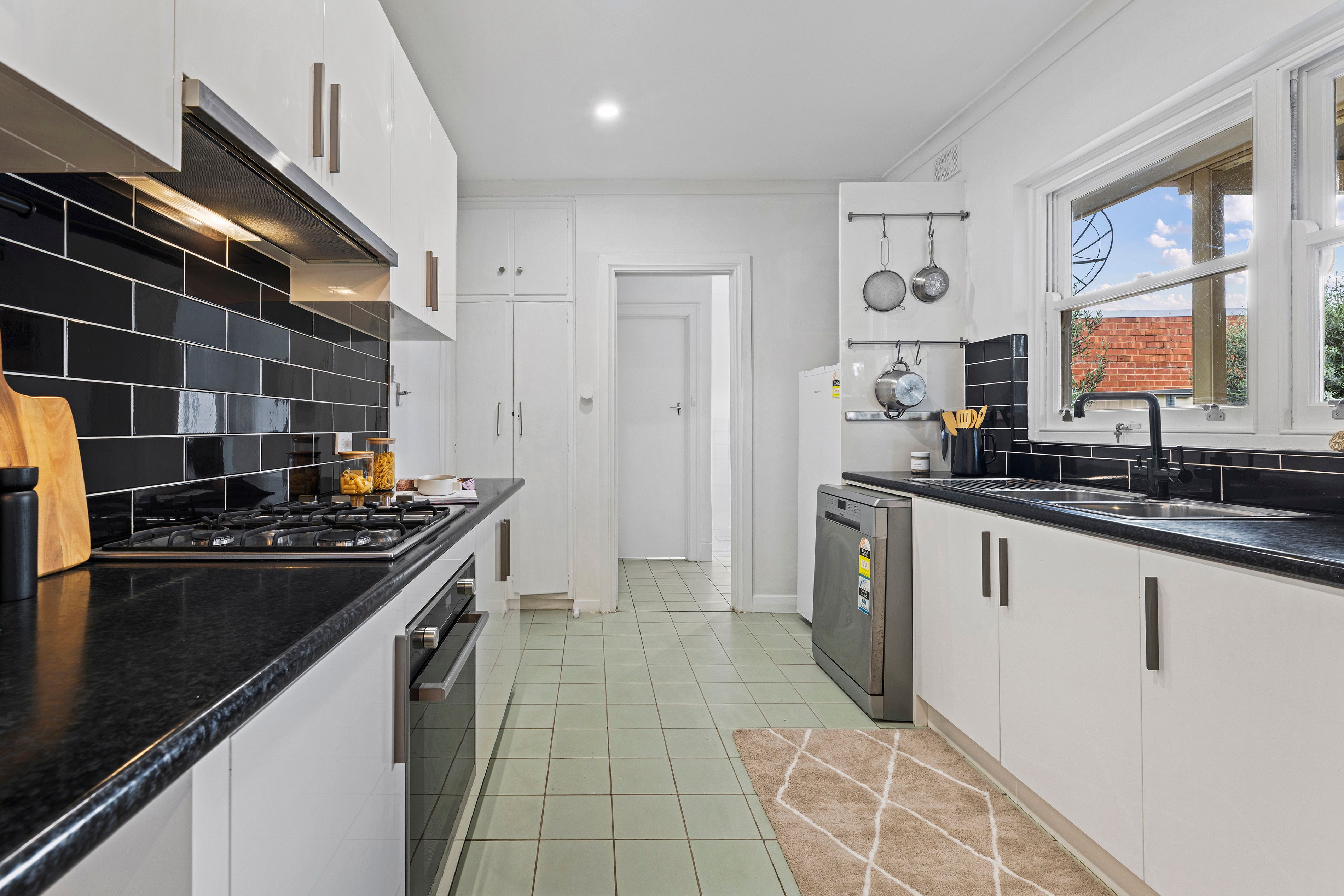 1/7 Wilton Street — photo 4 of 14