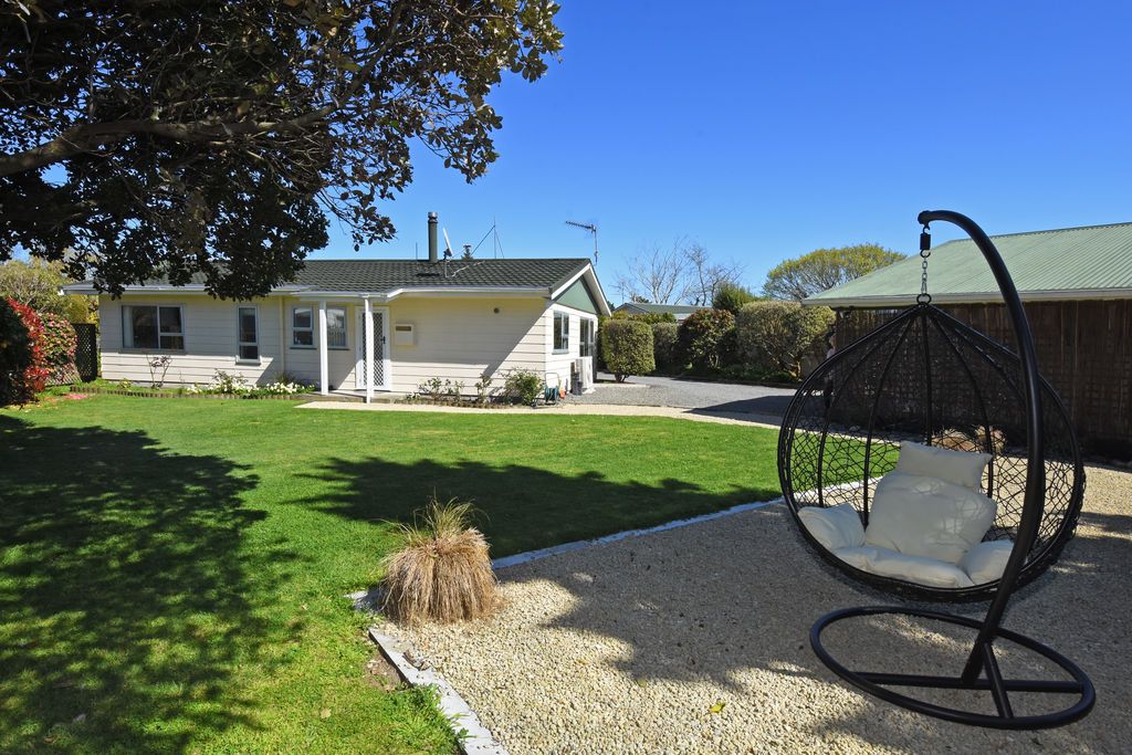 10 Loasby Place, Greytown, South Wairarapa District