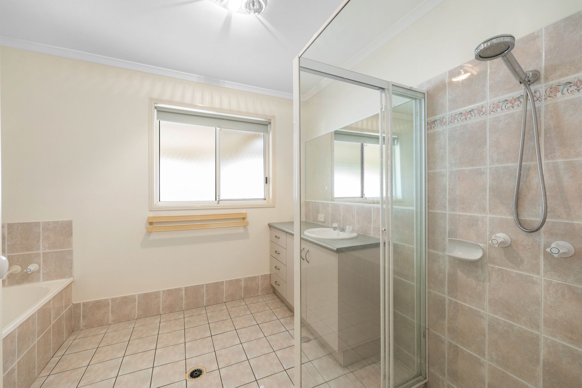 2/7 Mera Grove — photo 13 of 14