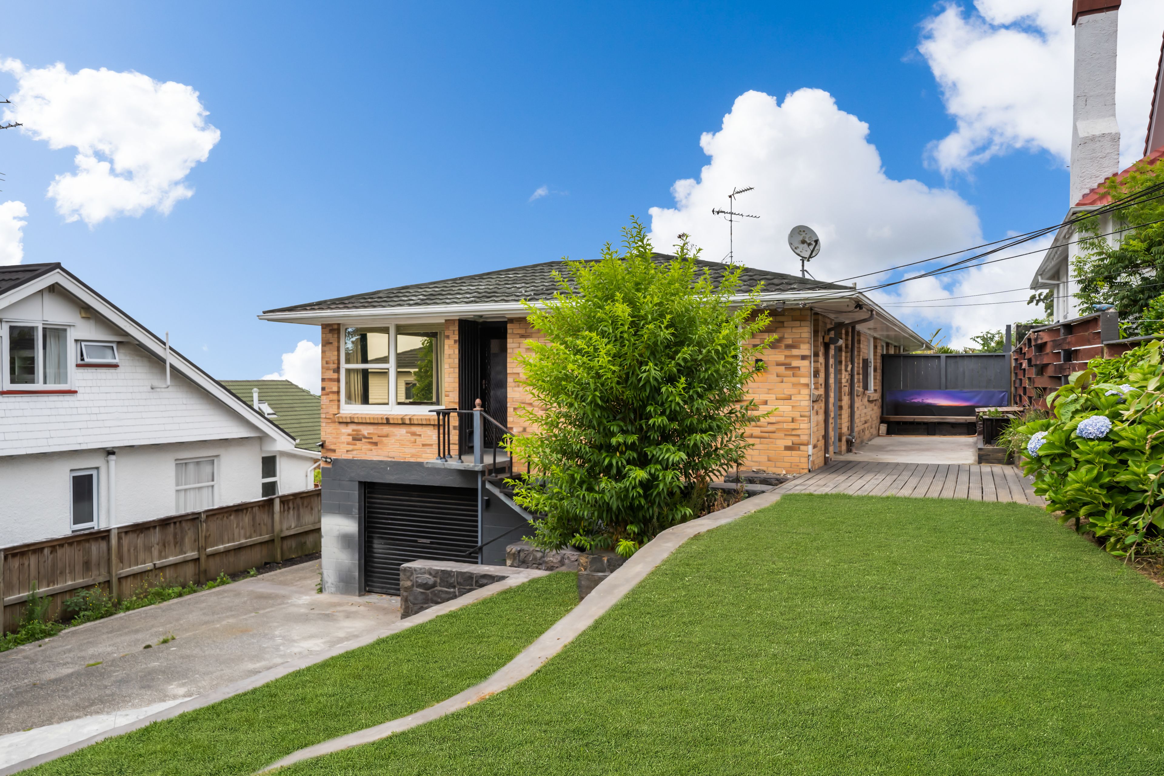 1/14 Quentin Avenue, Epsom, Auckland City 1023 Sold House Ray White