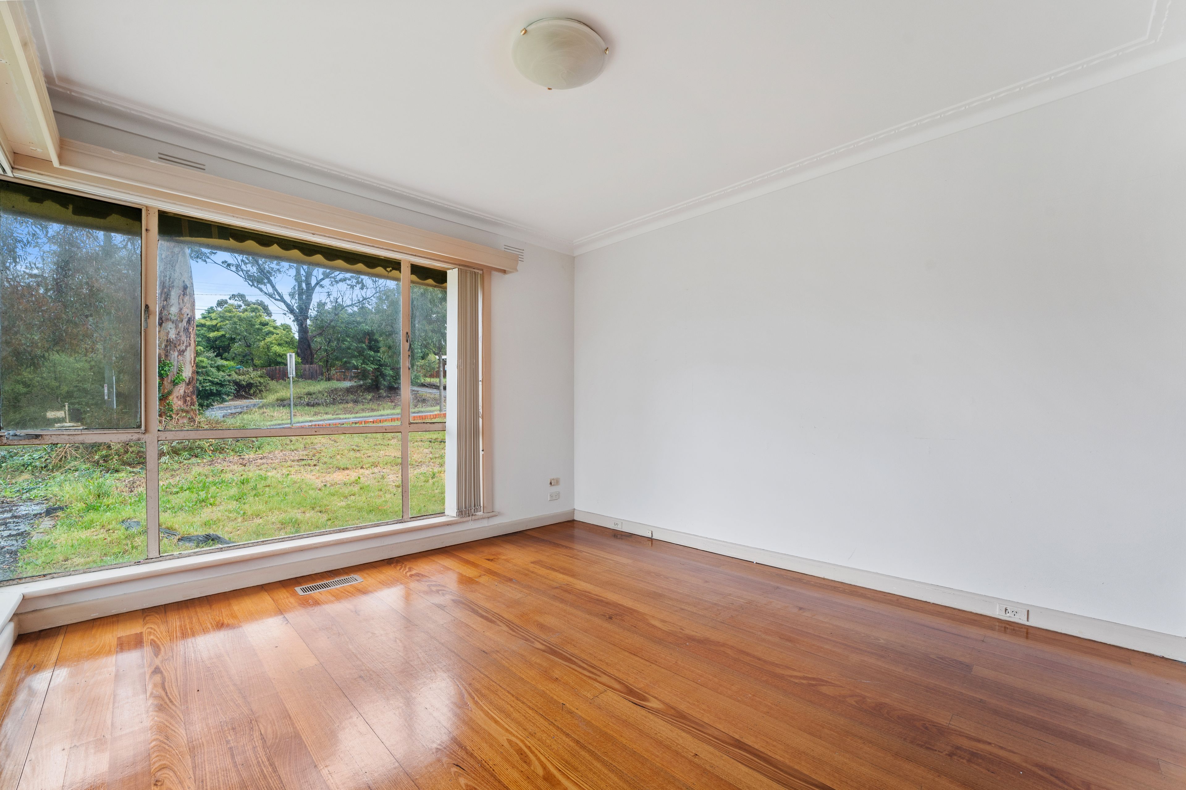 338 Blackburn Road — photo 8 of 10