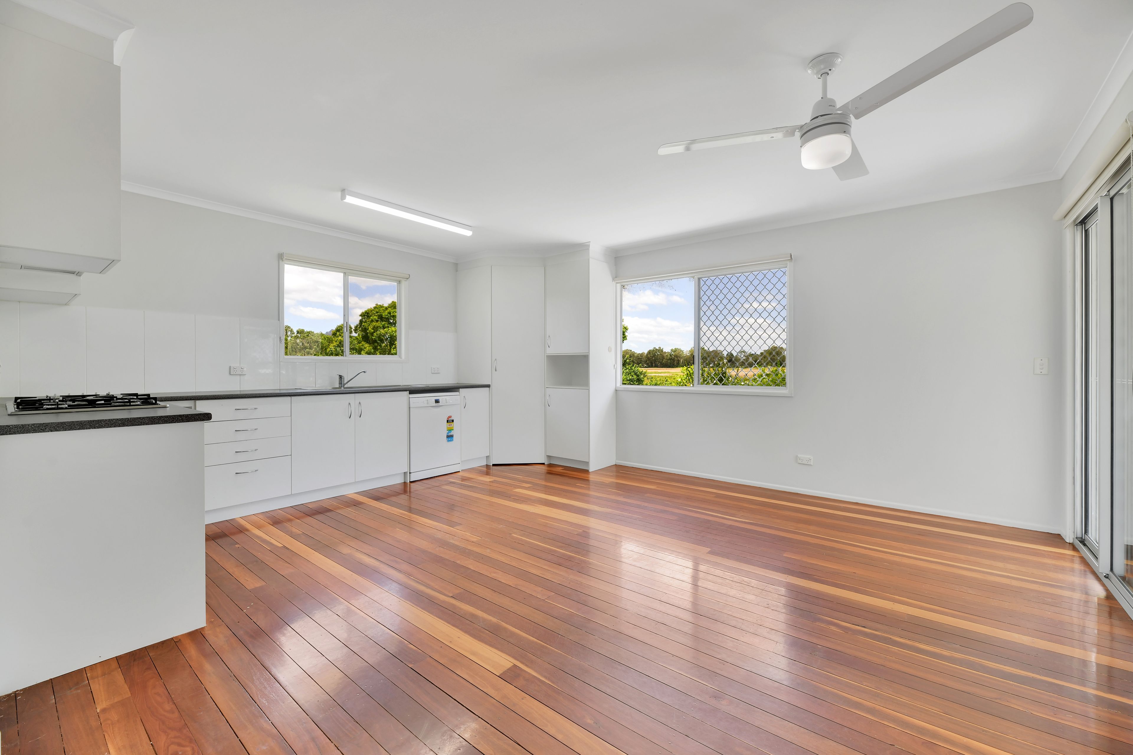 48 Allens Road, Peak Crossing, QLD 4306