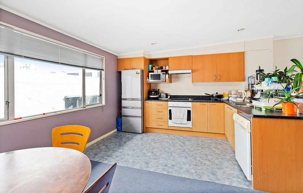 1/3 Kelvin Grove, Te Aro, Wellington City